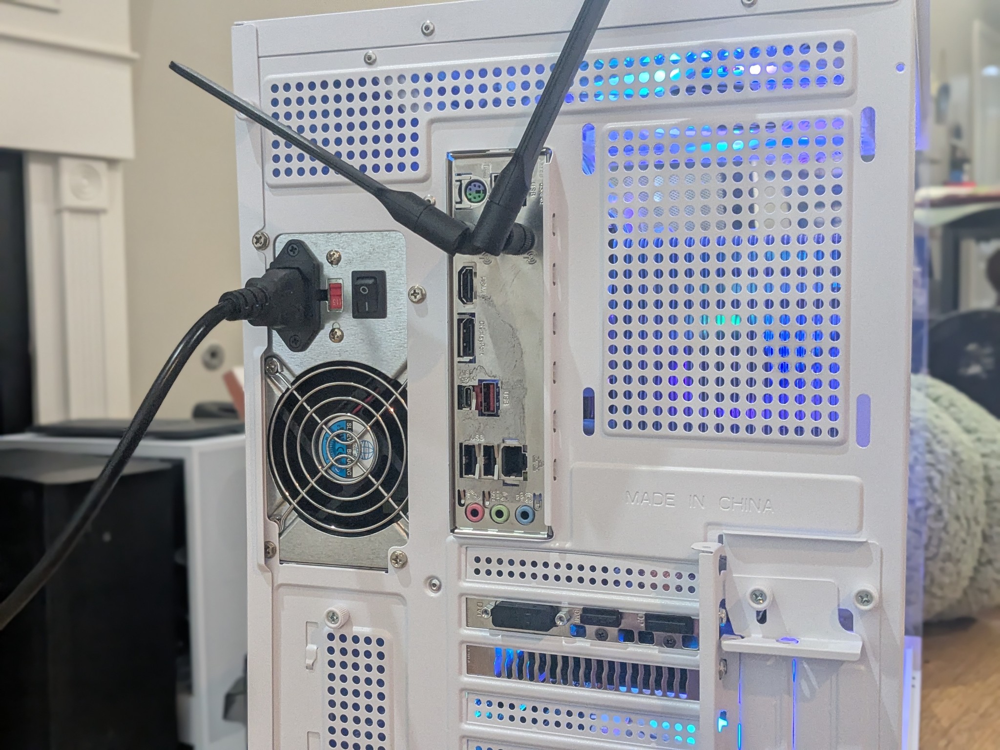 Perfect Starter System | 200 FPS Fortnite | i3-12100F, RTX 3050 6GB, 16GB RAM, 512GB NVME, WiFi
