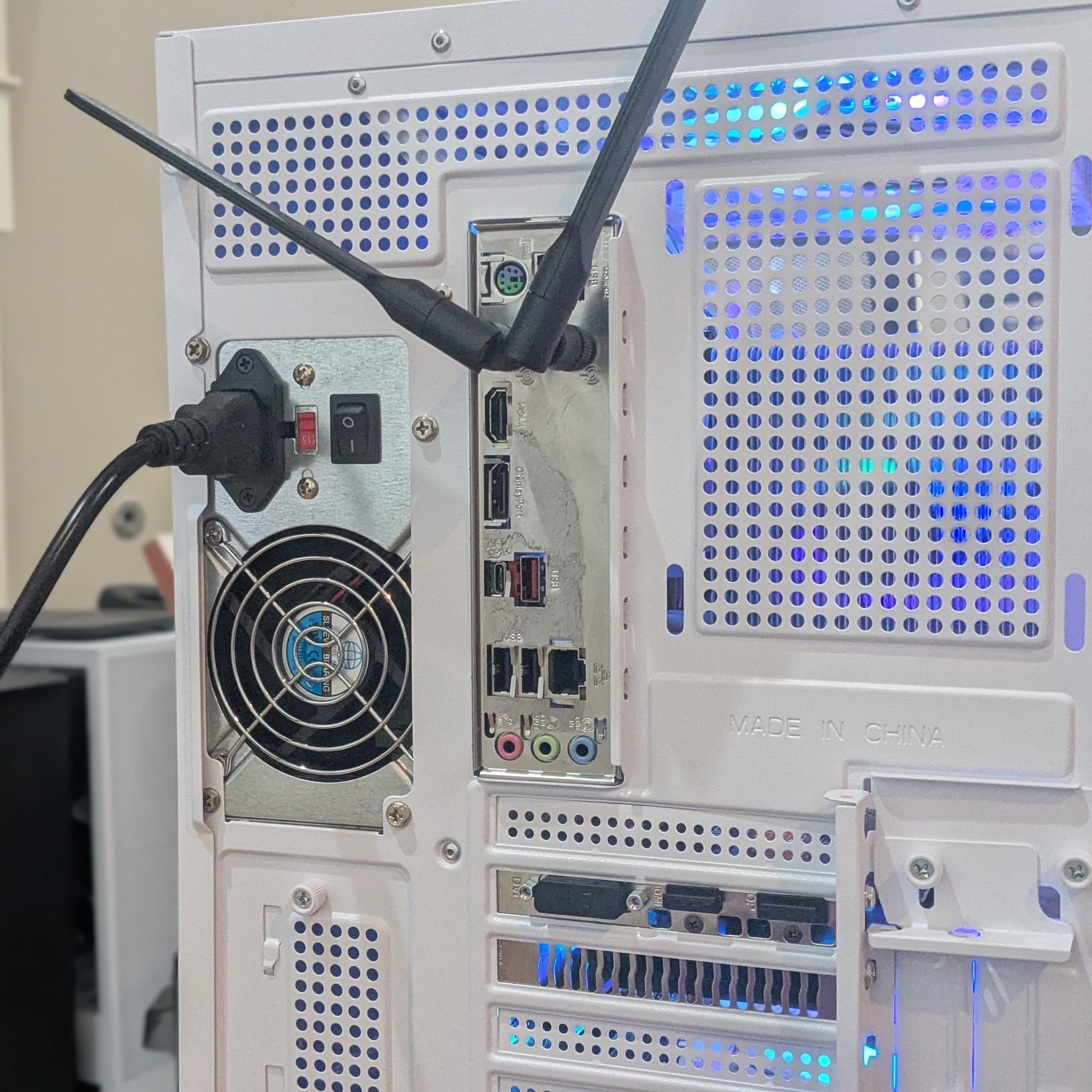 Perfect Starter System | 200 FPS Fortnite | i3-12100F, RTX 3050 6GB, 16GB RAM, 512GB NVME, WiFi