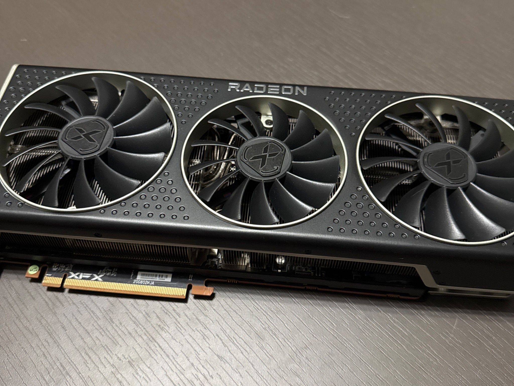 AMD RADEON XFX RX 6950 XT