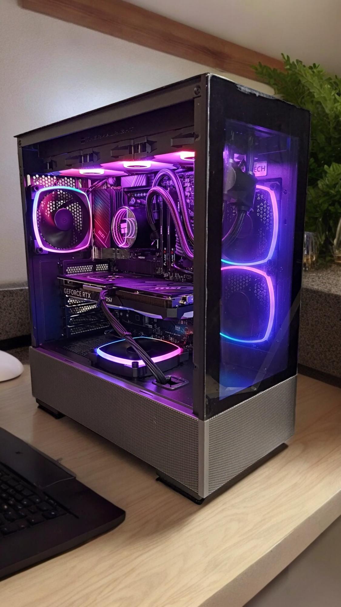 ☁︎Sky High Value!☁︎  Ryzen 7700X | RTX 4070 | 2TB NVME | 32GB Ram!