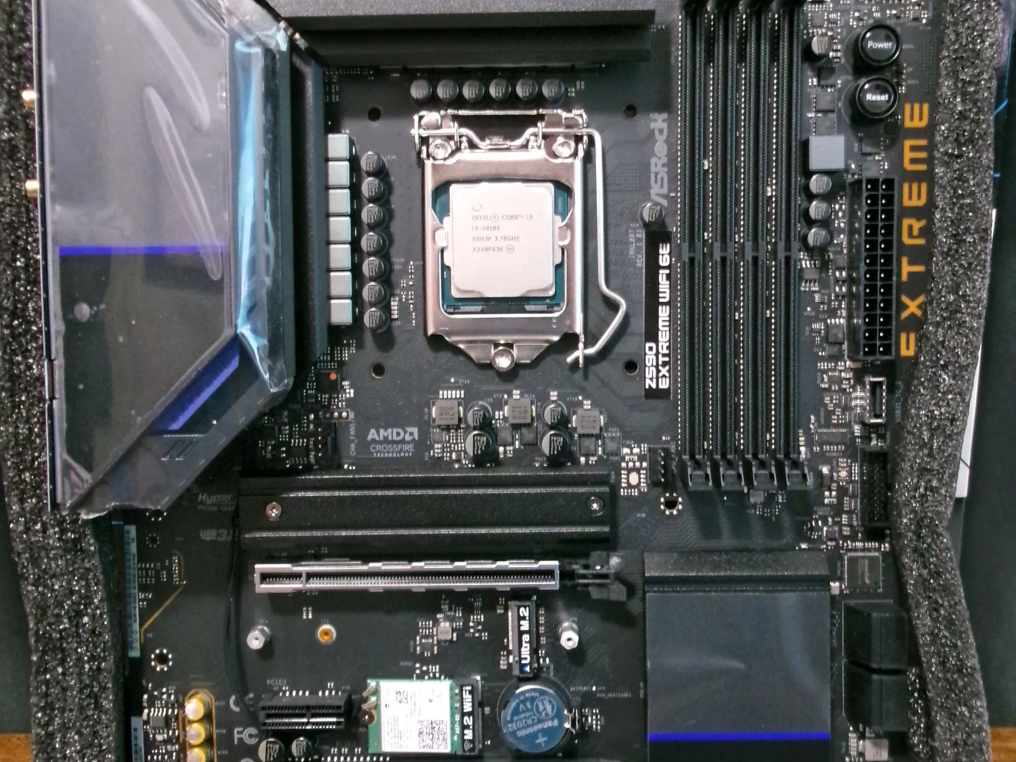 Intel i3-10105 + Z590 Extreme