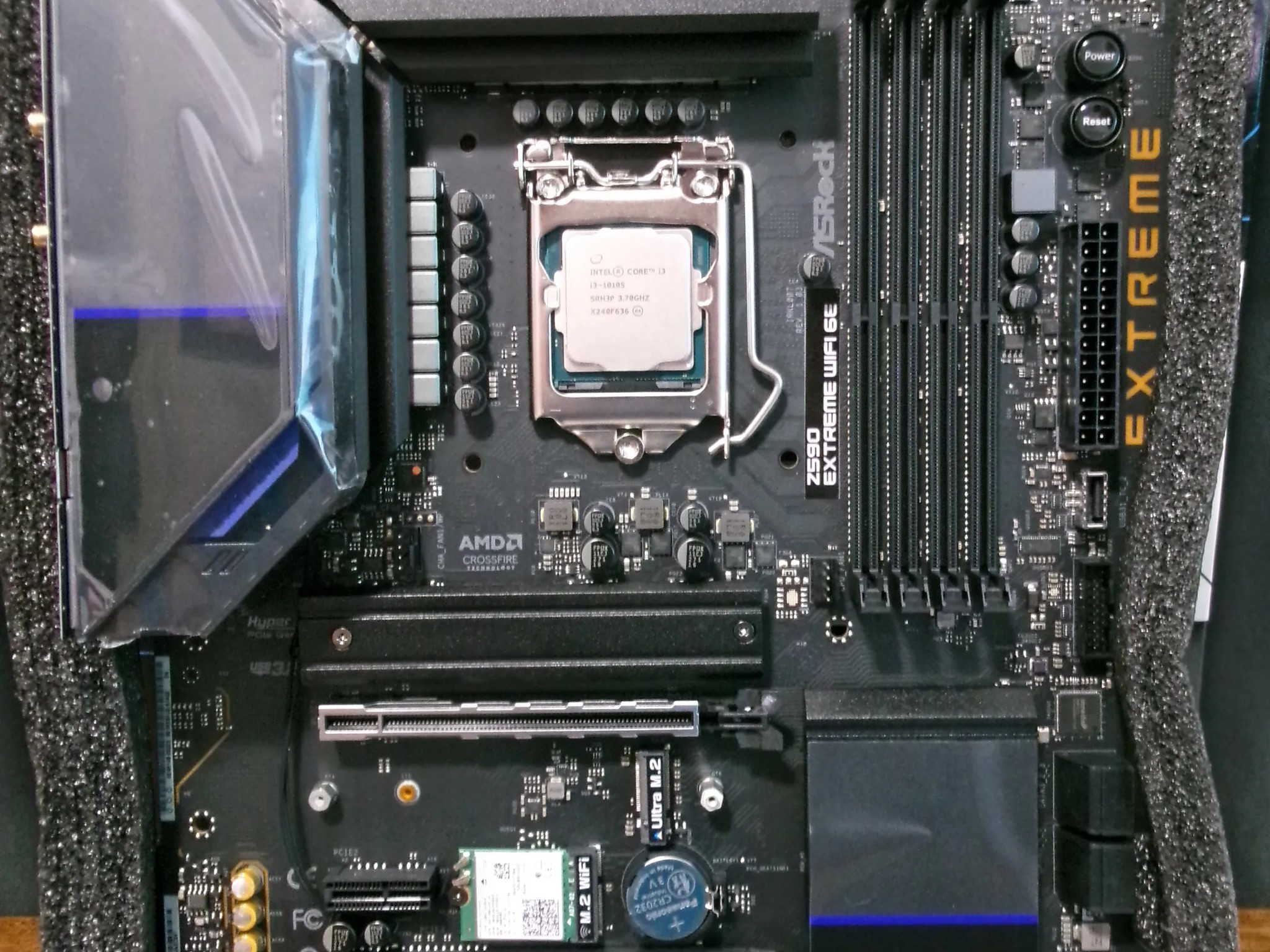 Intel i3-10105 + Z590 Extreme