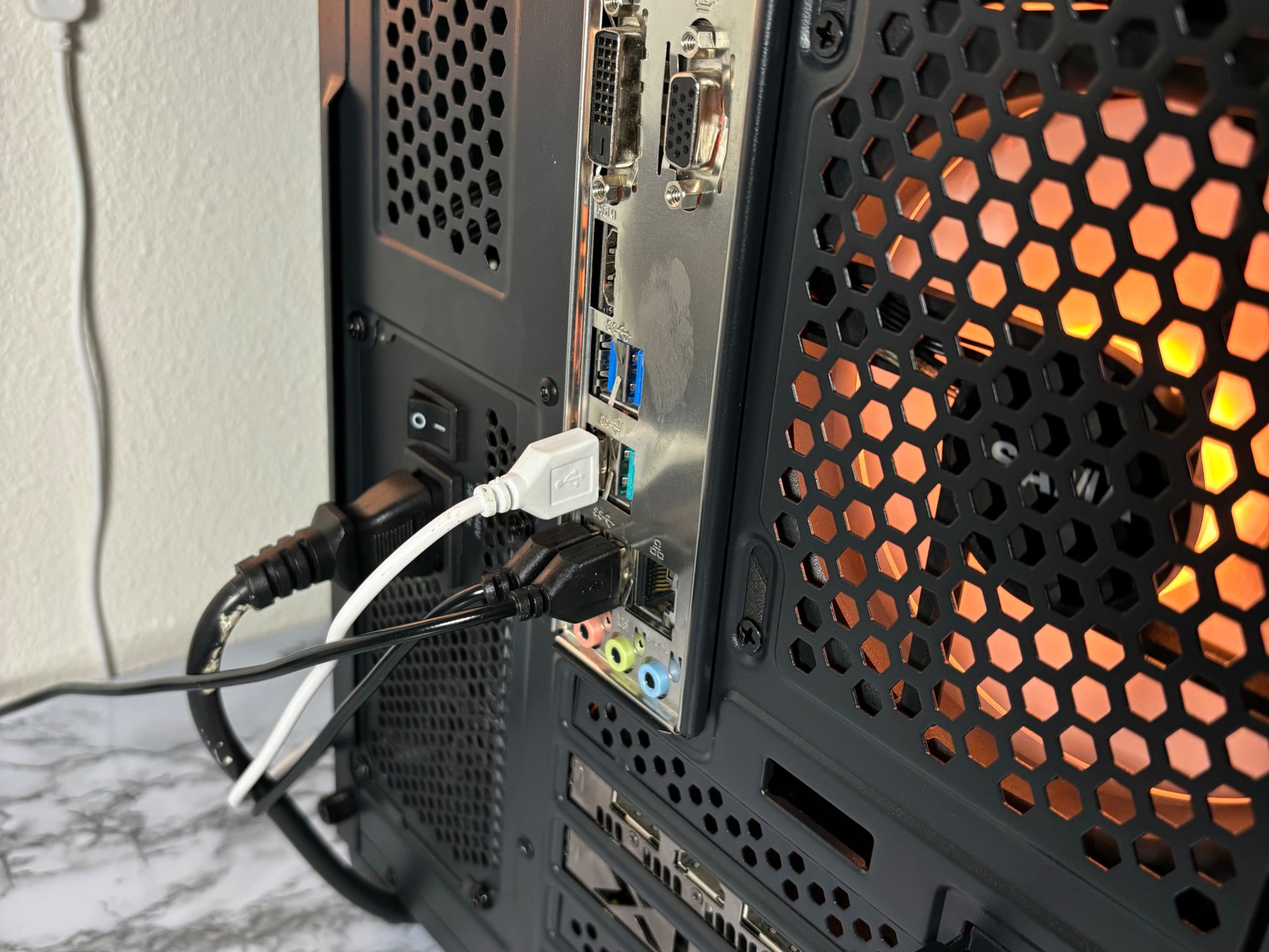⚫️🟠 | Ryzen 5 3600 + RX 5700XT 8GB | 16GB | #0006