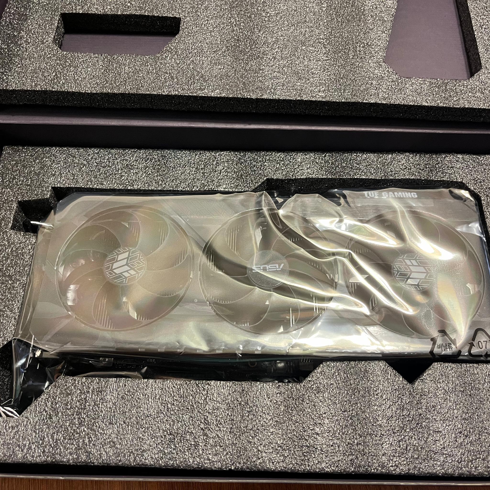 Asus Tuff 3080ti 12gb NEW Open Box