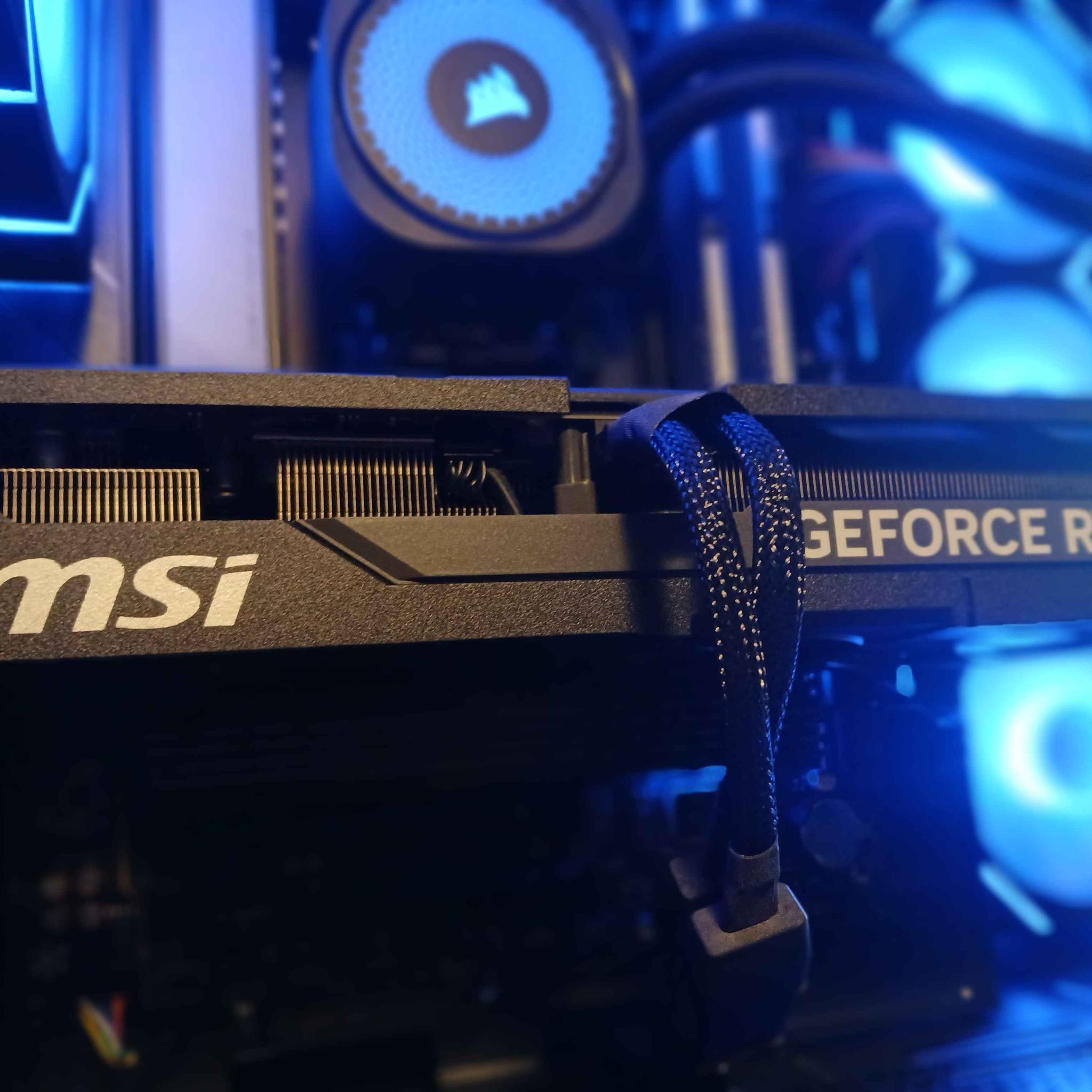RTX 5070 | 32GB DDR5 | Ryzen 5 9600x | Bluetooth | 1tb SSD | modern build