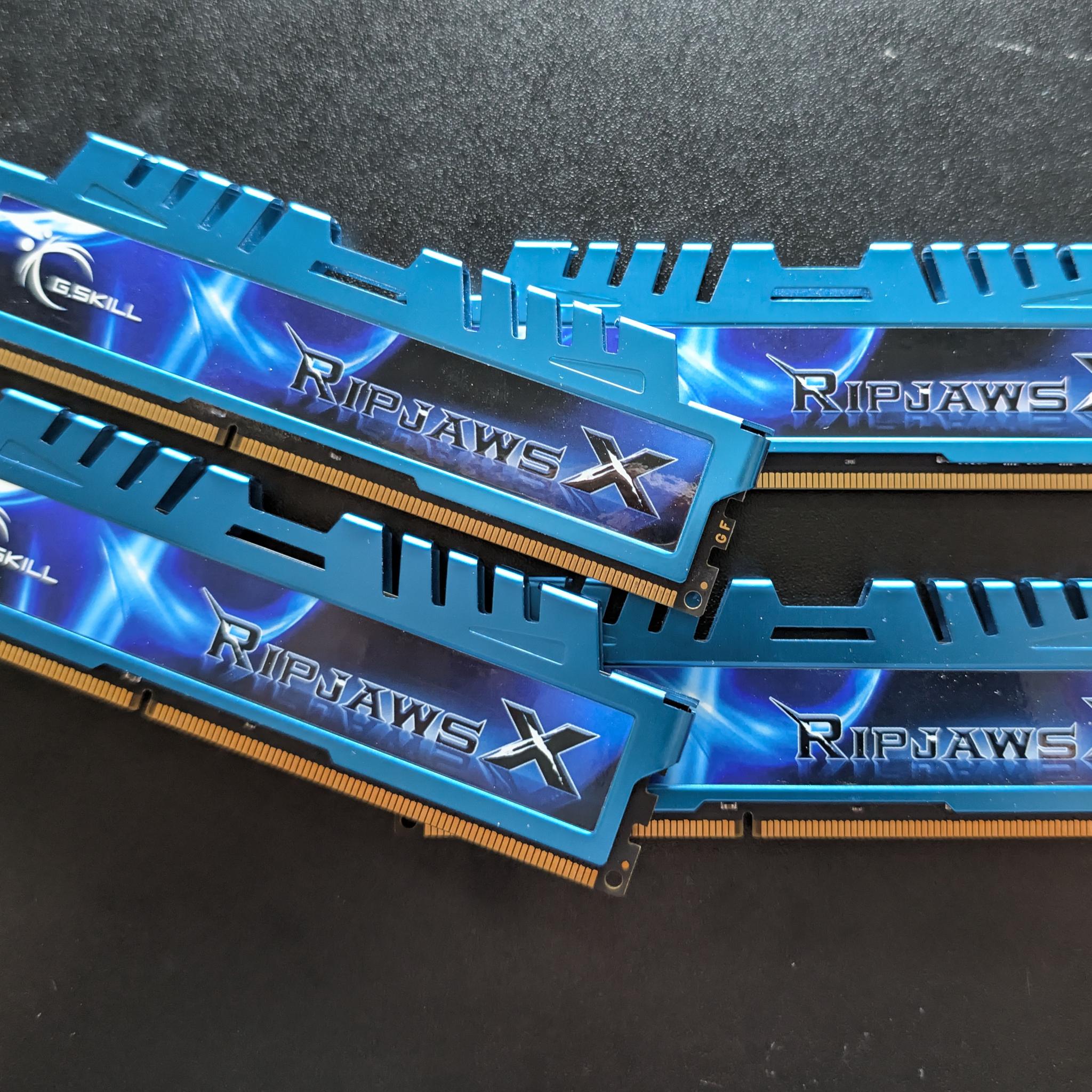 G.Skill RipjawsX 32GB (4x8GB) DDR3 RAM 1600 MHz Blue
