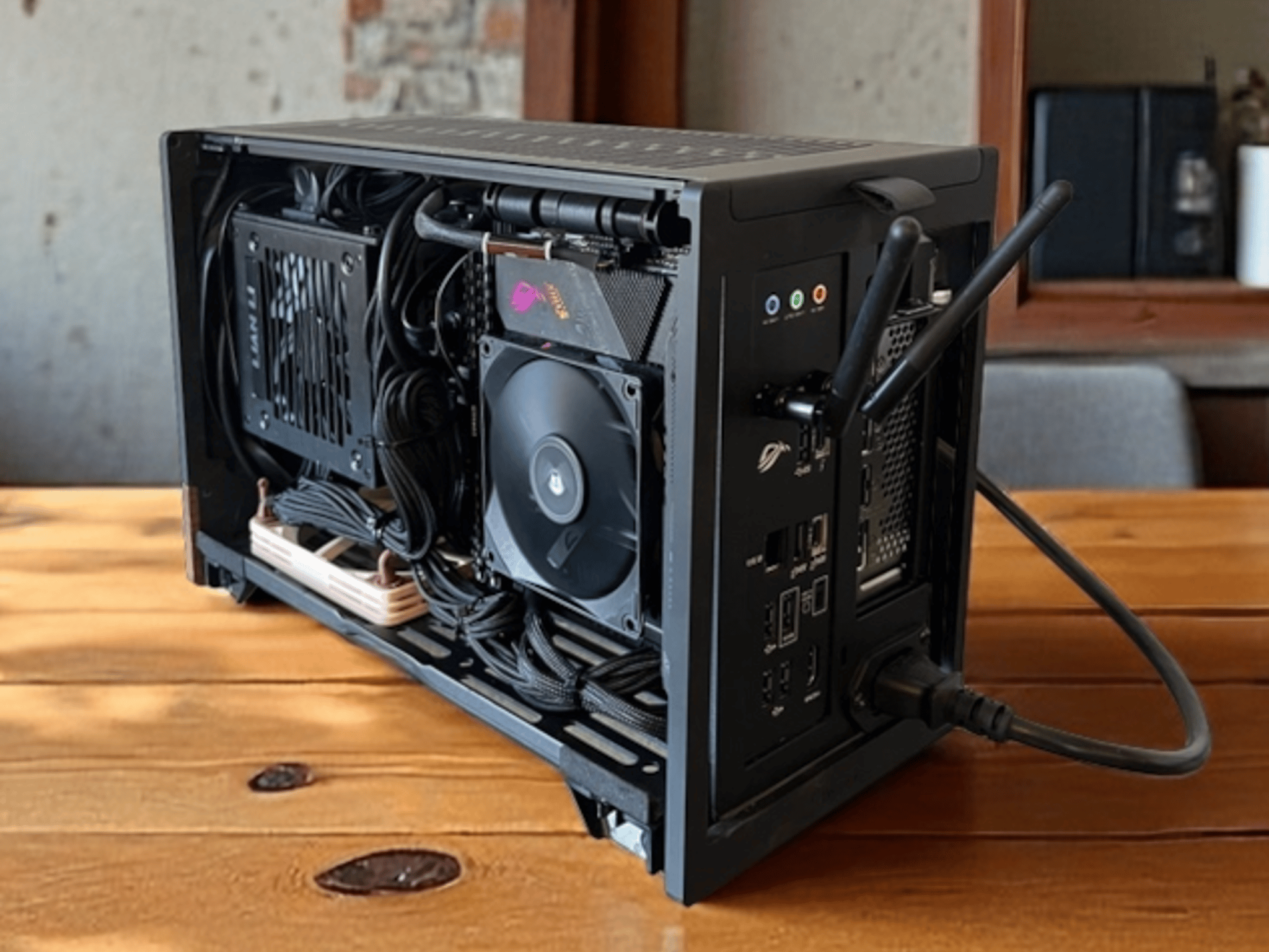 Fractal Terra SFF Gaming PC | Core i5-11500 | RX 6750 XT 12GB | PNY 1TB NVMe | Corasir 32G DDR4 3200