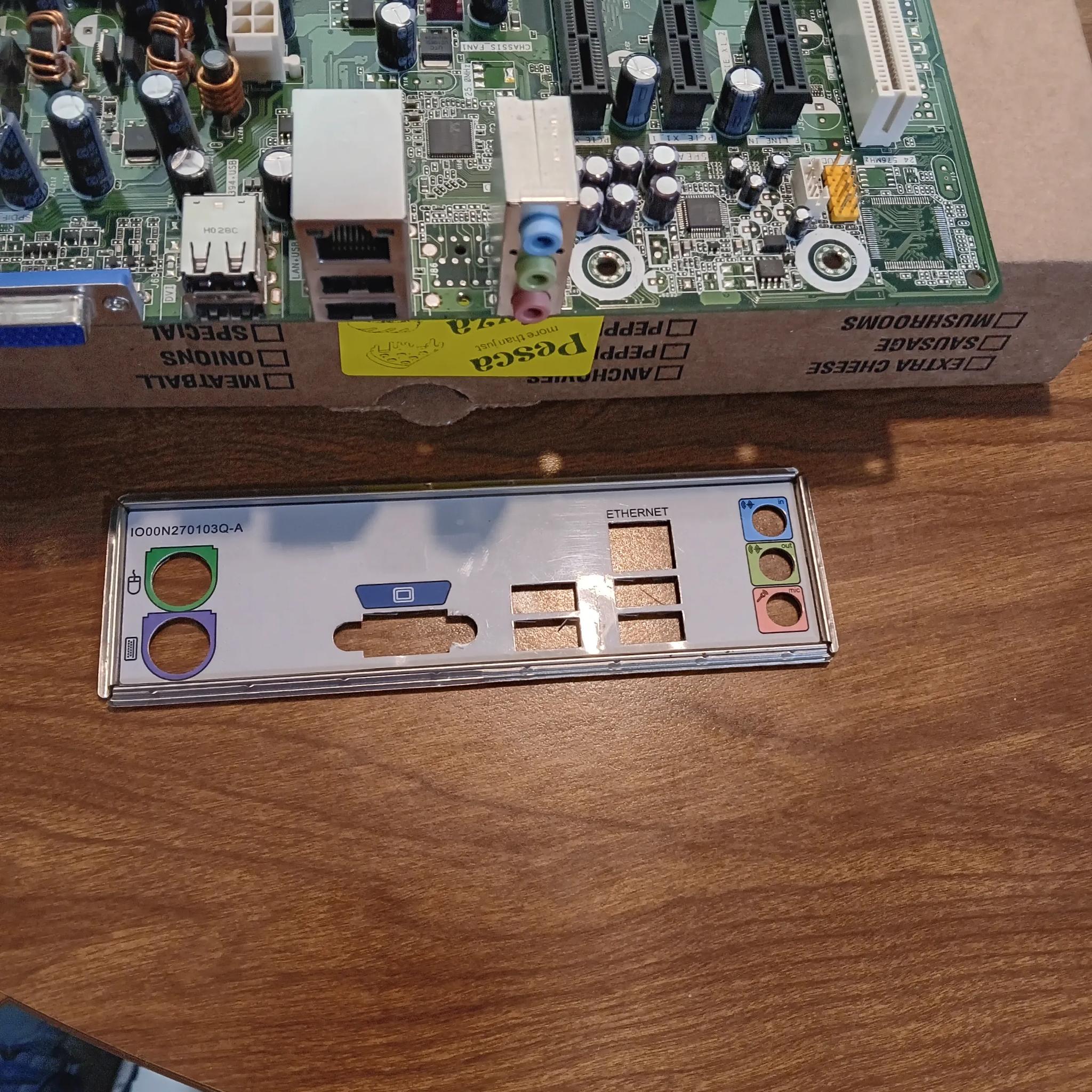 M2N68-LA Motherboard AMD Athlon 64 X2 4GB DDR2 800 RAM