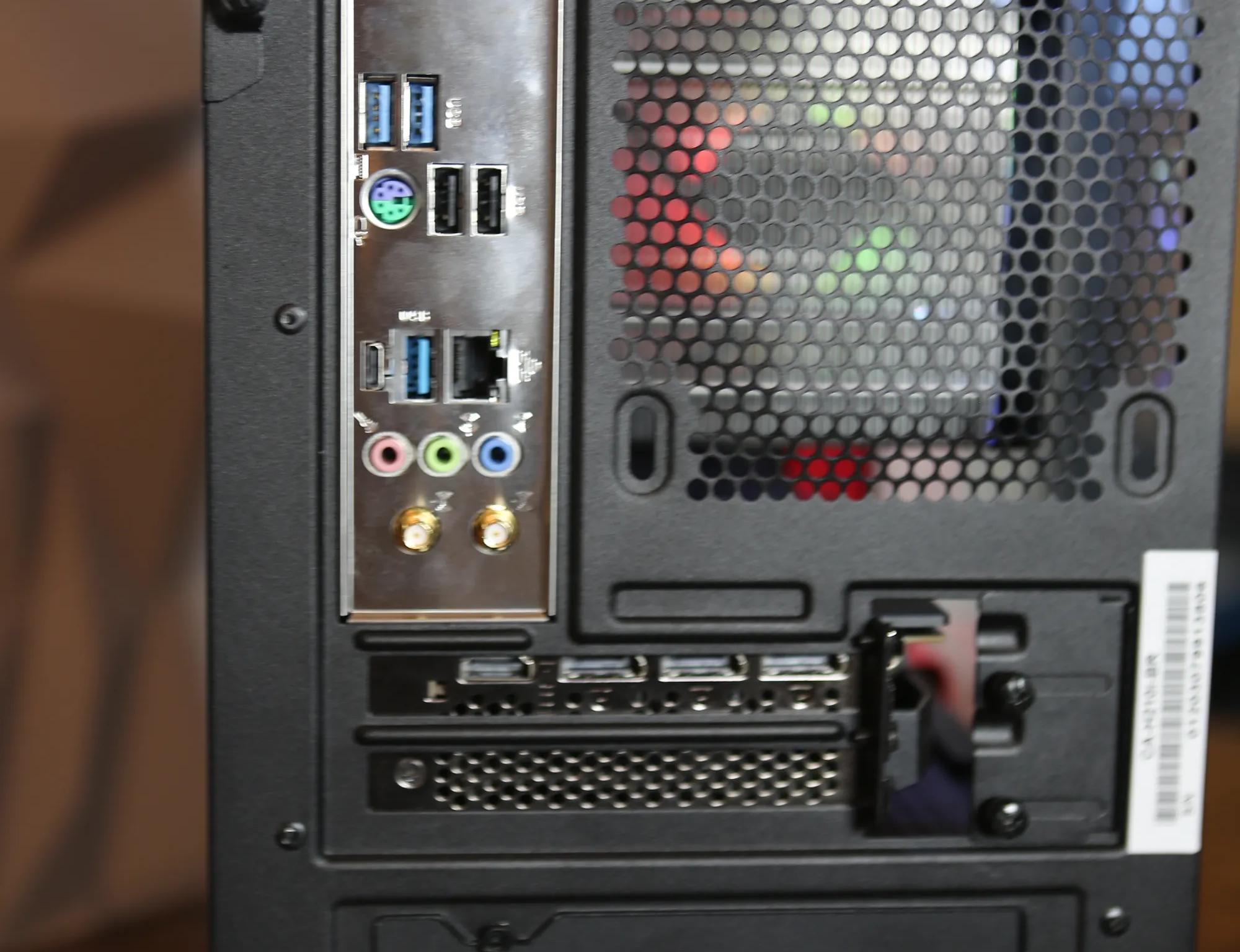 Mini-ITX AMD Ryzen 5 & NVIDIA RTX 3060Ti Tiny and Quiet SFF Gaming Monster!