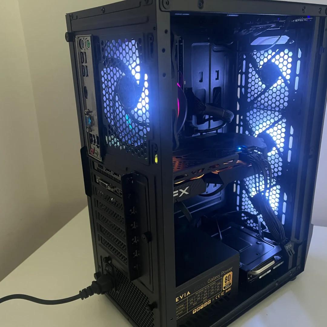 RX 580 / Intel I5 | WIFI | 16GB Ram | 1TB HDD + SSD | Windows 11 Activated