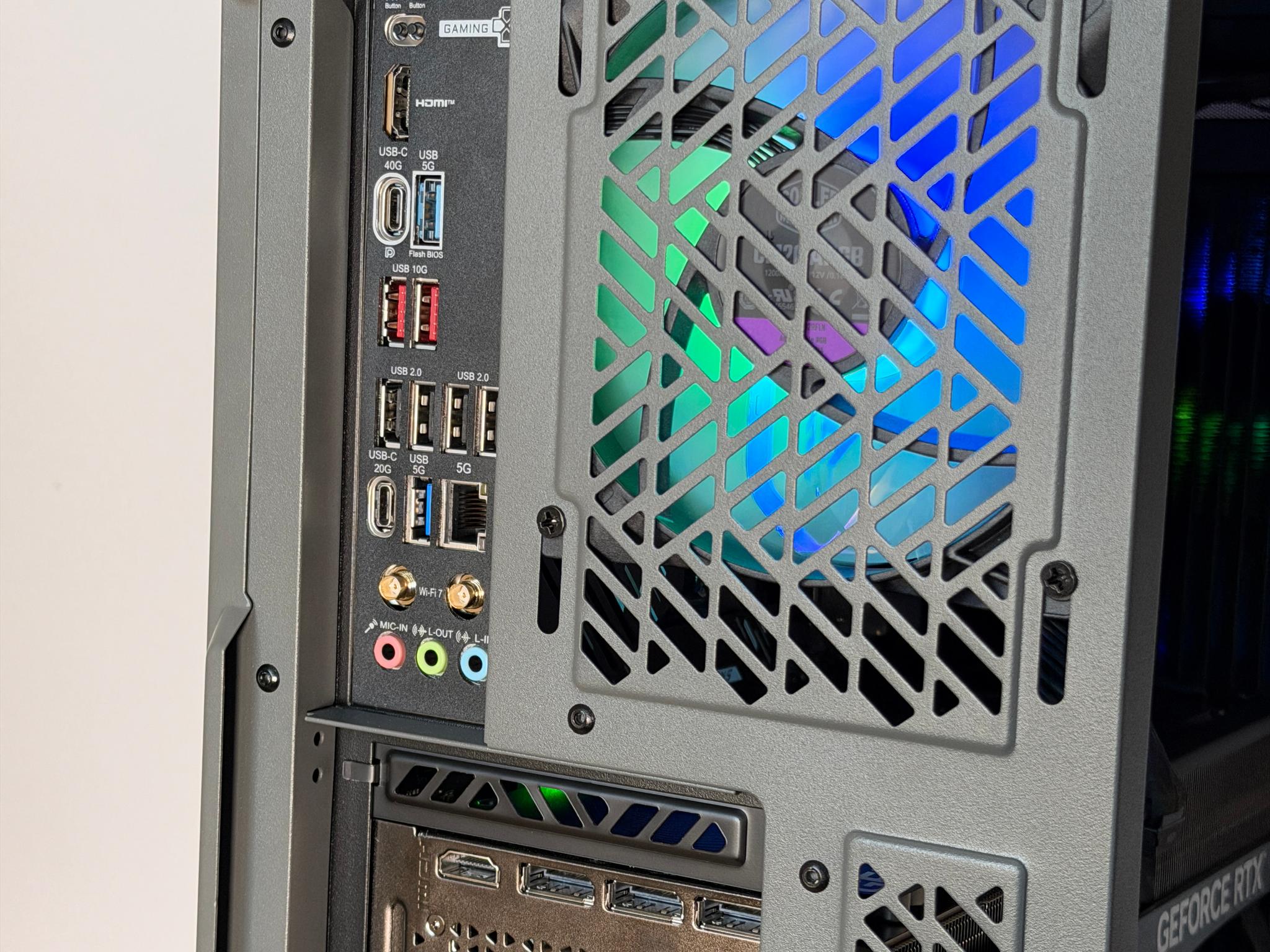 RTX 5070ti Ryzen 7 7800x3d Gaming PC