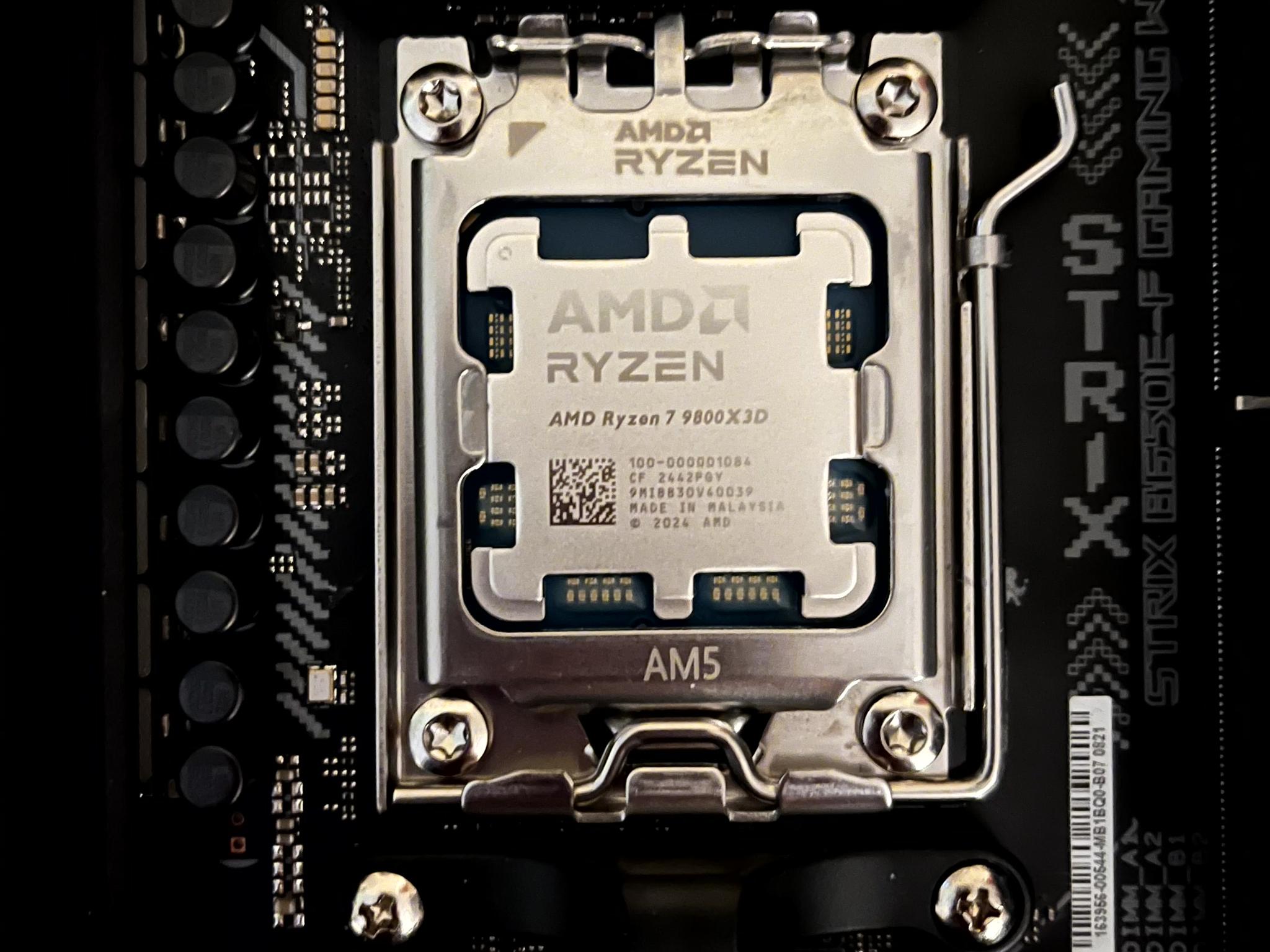🔥Ryzen 7 9800X3D🔥 | 32G @6400 | Asus ROG Strix B650E-F motherboard | 4TB WD Black SN850X