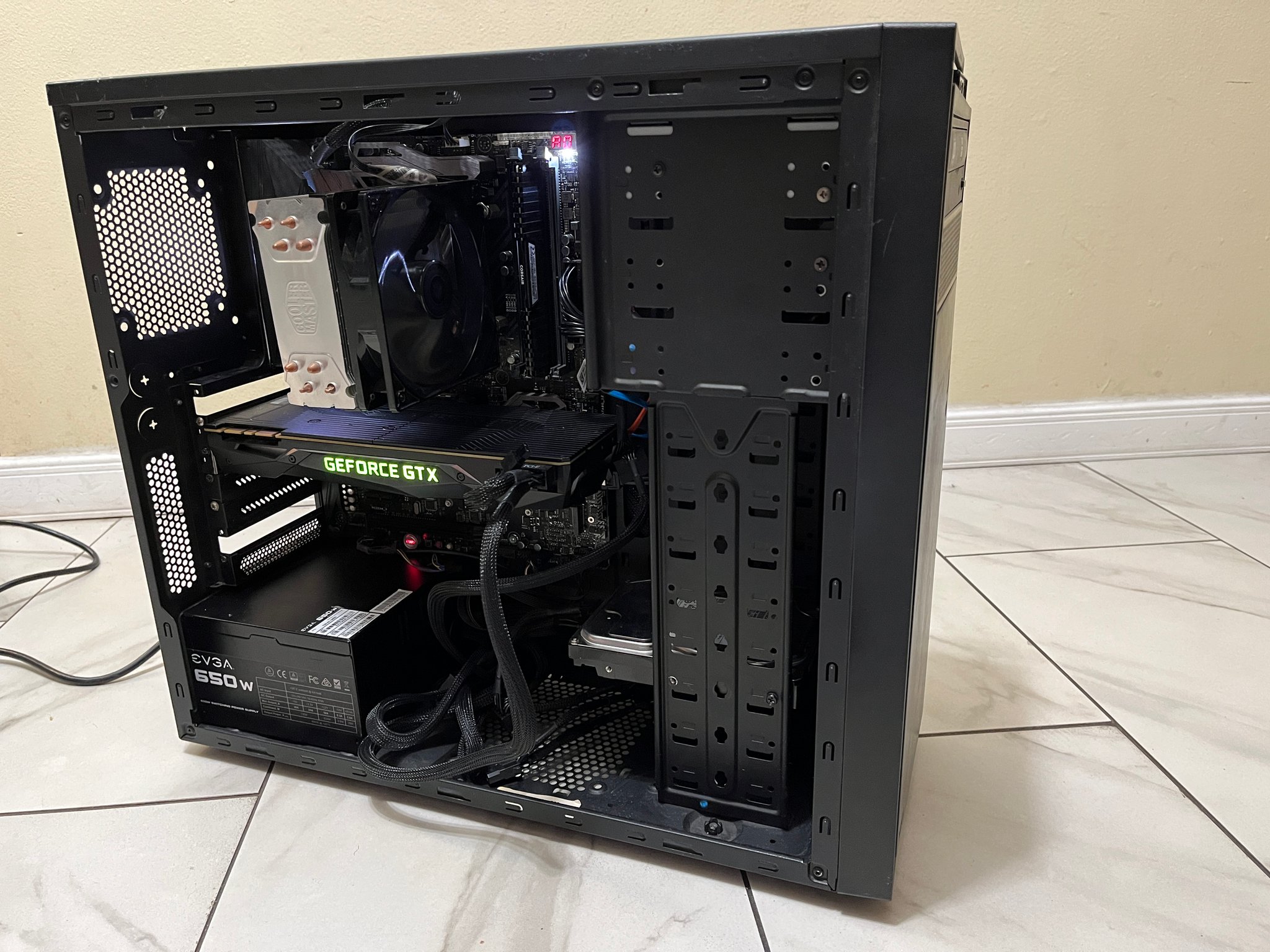 🟠🔥NVIDIA GTX Titan X Pascal, Intel i7-7700K, 16GB RAM, 1.2 TB Storage, High FPS Custom Gaming PC