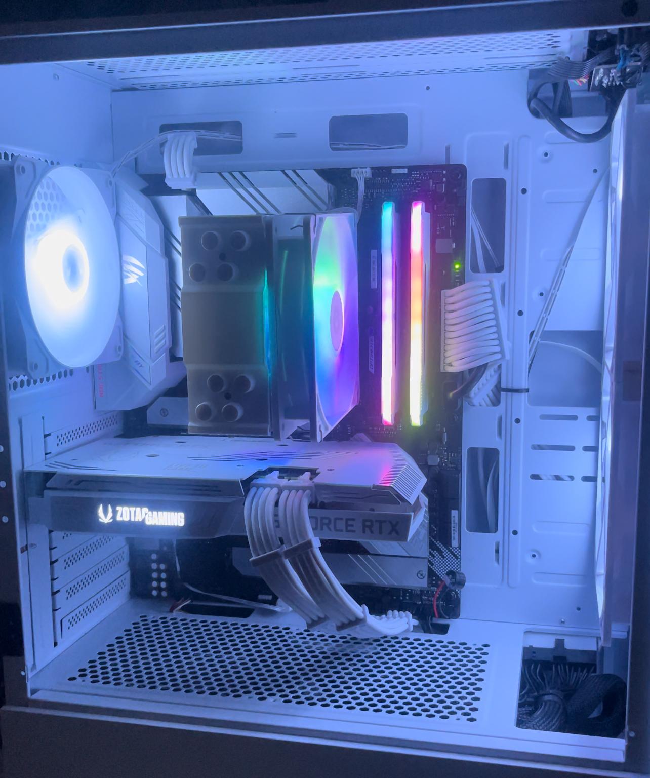 Nvidia RTX 3070 | RYZEN 5 5600X | 16GB RAM | 1TB M.2 NVMe SSD | White Gaming PC