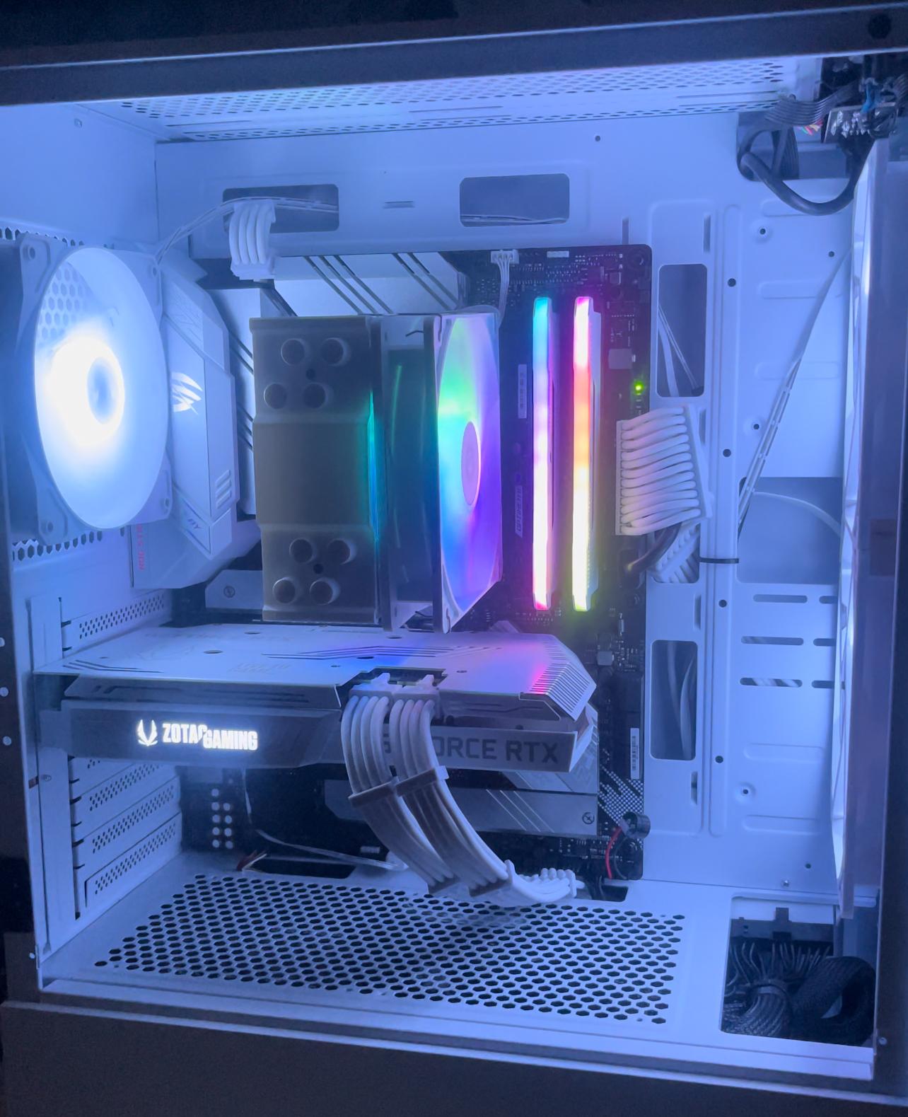 Nvidia RTX 3070 | RYZEN 5 5600X | 16GB RAM | 1TB M.2 NVMe SSD | White Gaming PC