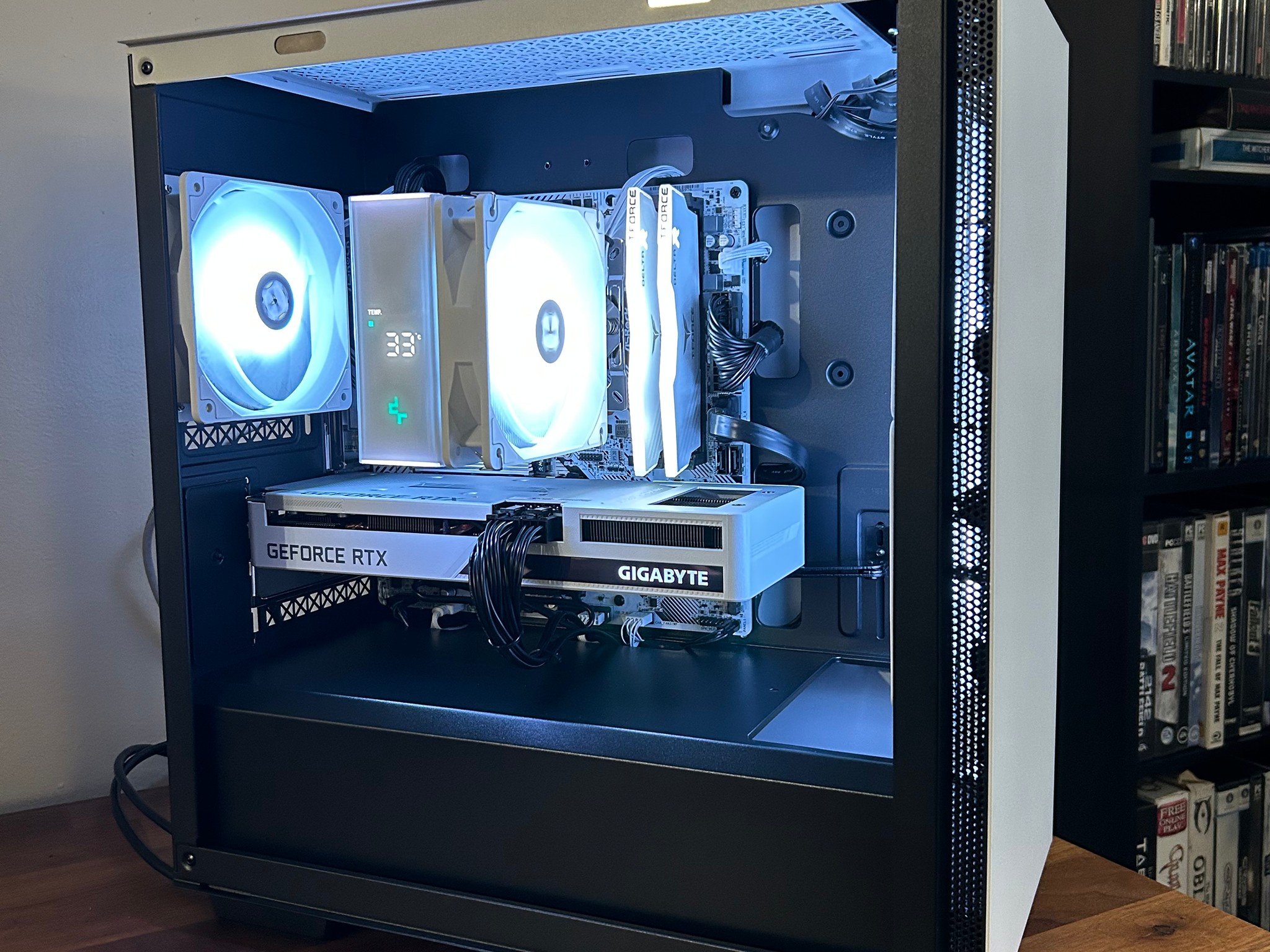 **Holiday Weekend Sale** RTX 3060ti | Ryzen 5 5600 | 1TB SSD | The Mid-Range Beast V12