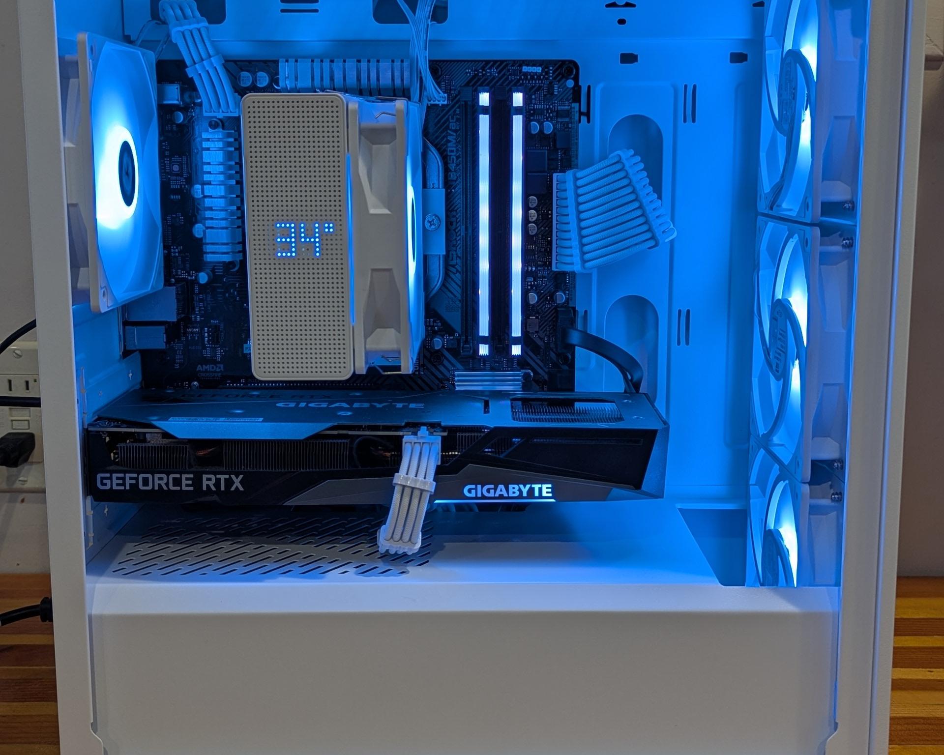 RTX 3060 || Ryzen 5 3600 || Black and White Gaming PC