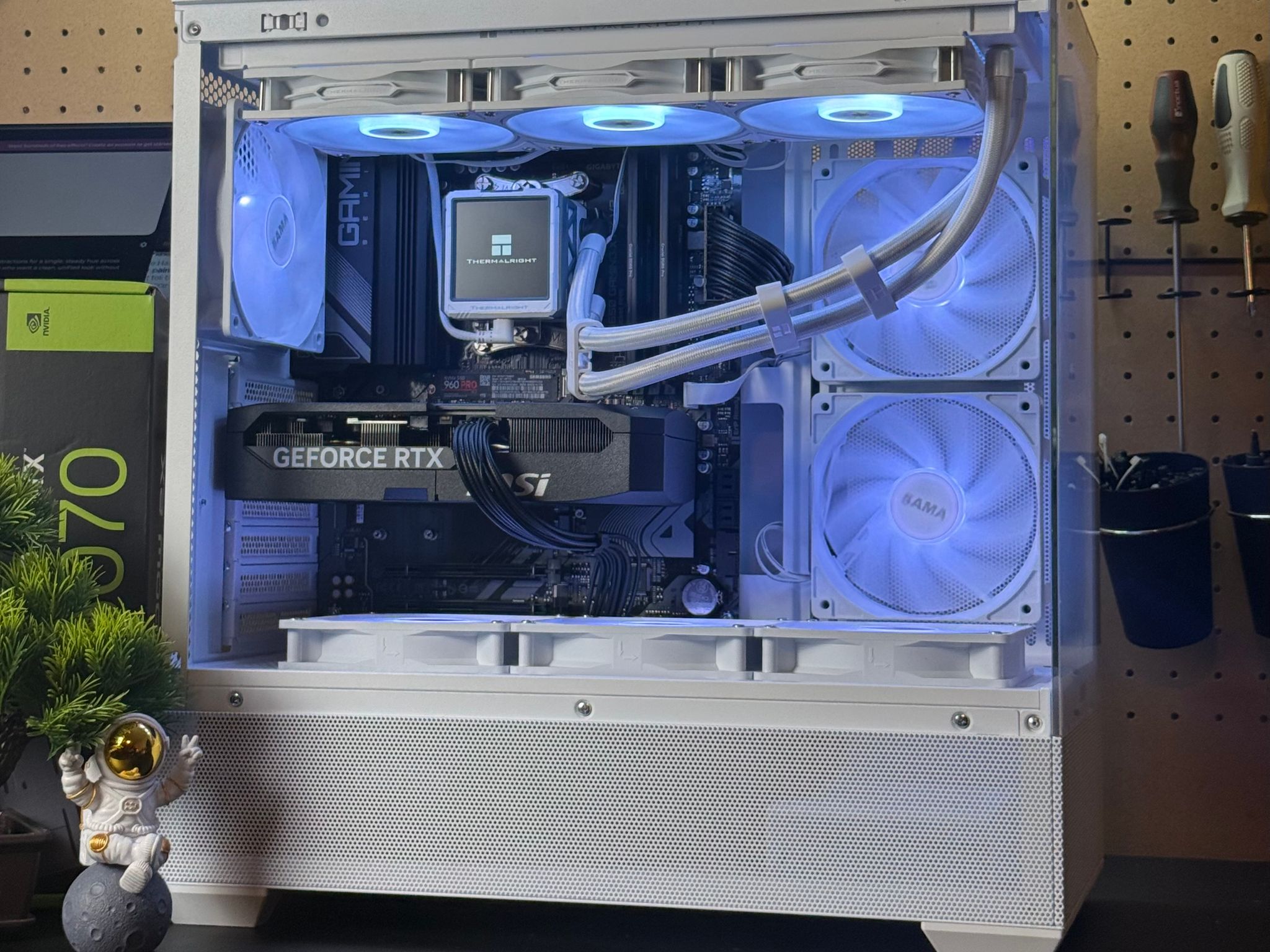 1440P Gaming PC | RTX 5070 | Ryzen 7 7800x3D | 32GB DDR5 | 1TB | Windows 11