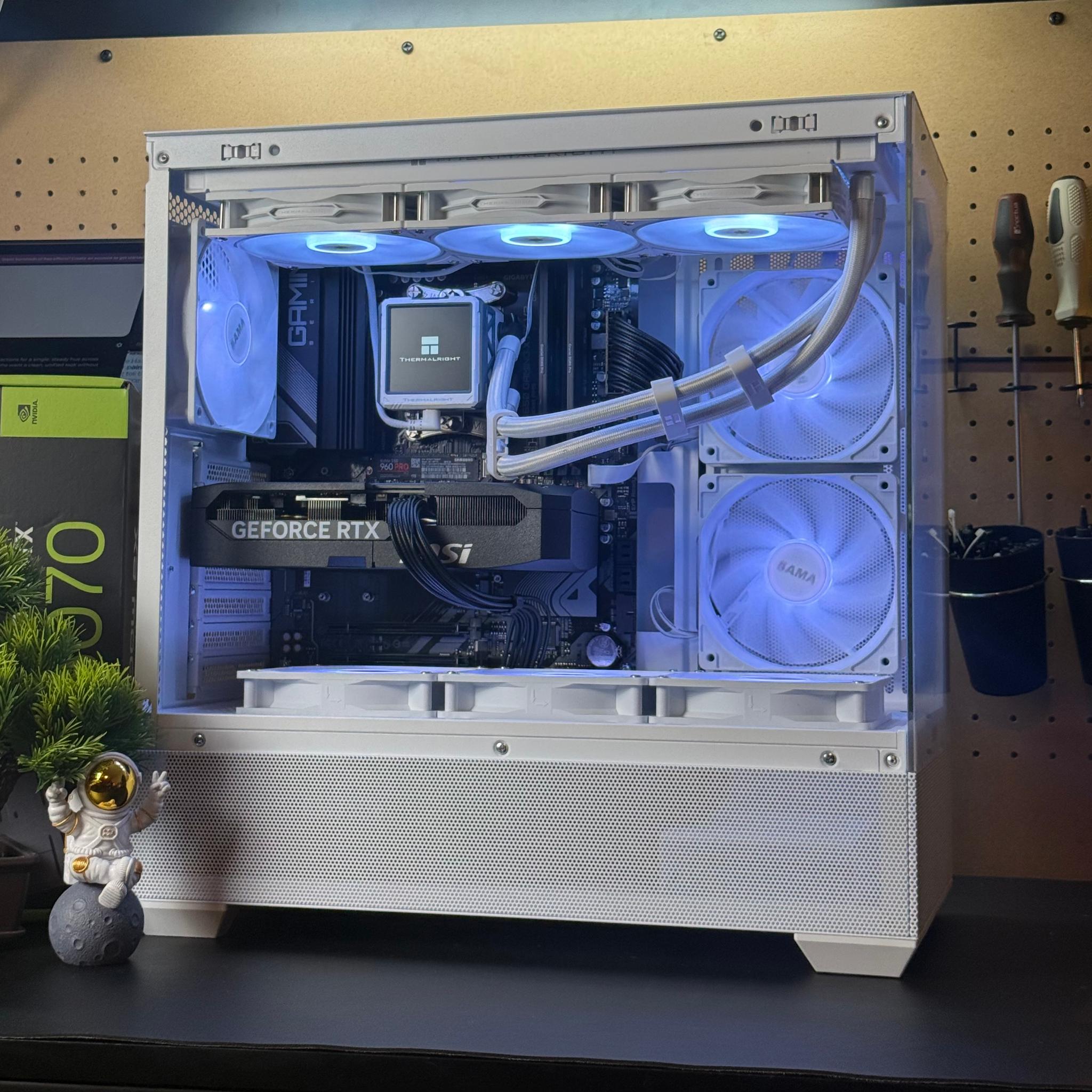 1440P Gaming PC | RTX 5070 | Ryzen 7 7800x3D | 32GB DDR5 | 1TB | Windows 11