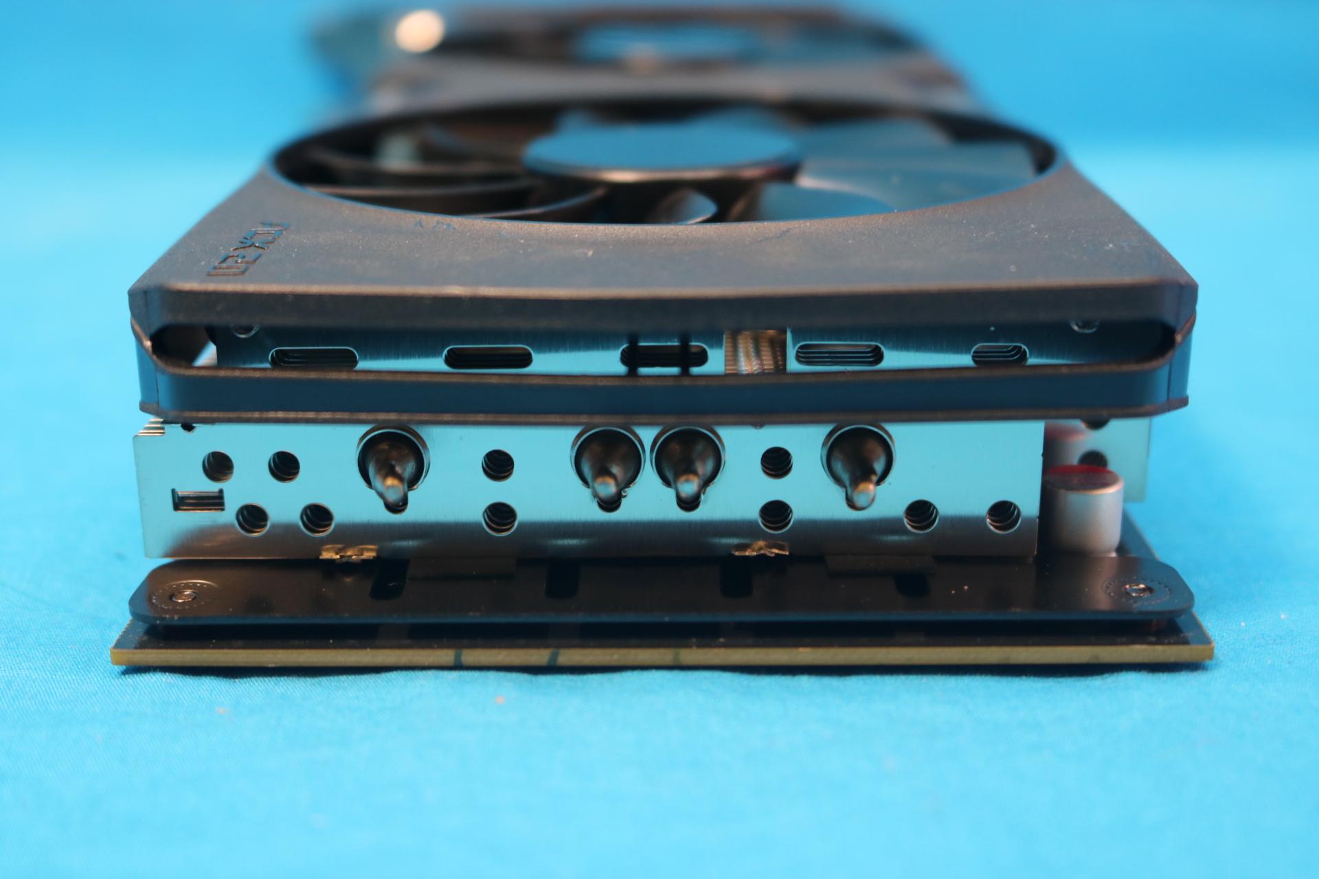 EVGA NVIDIA GeForce GTX 970 SSC ACX 2.0 4GB GDDR5 PCIe 3.0 x16 Desktop GPU 04G-P4-3979-KB