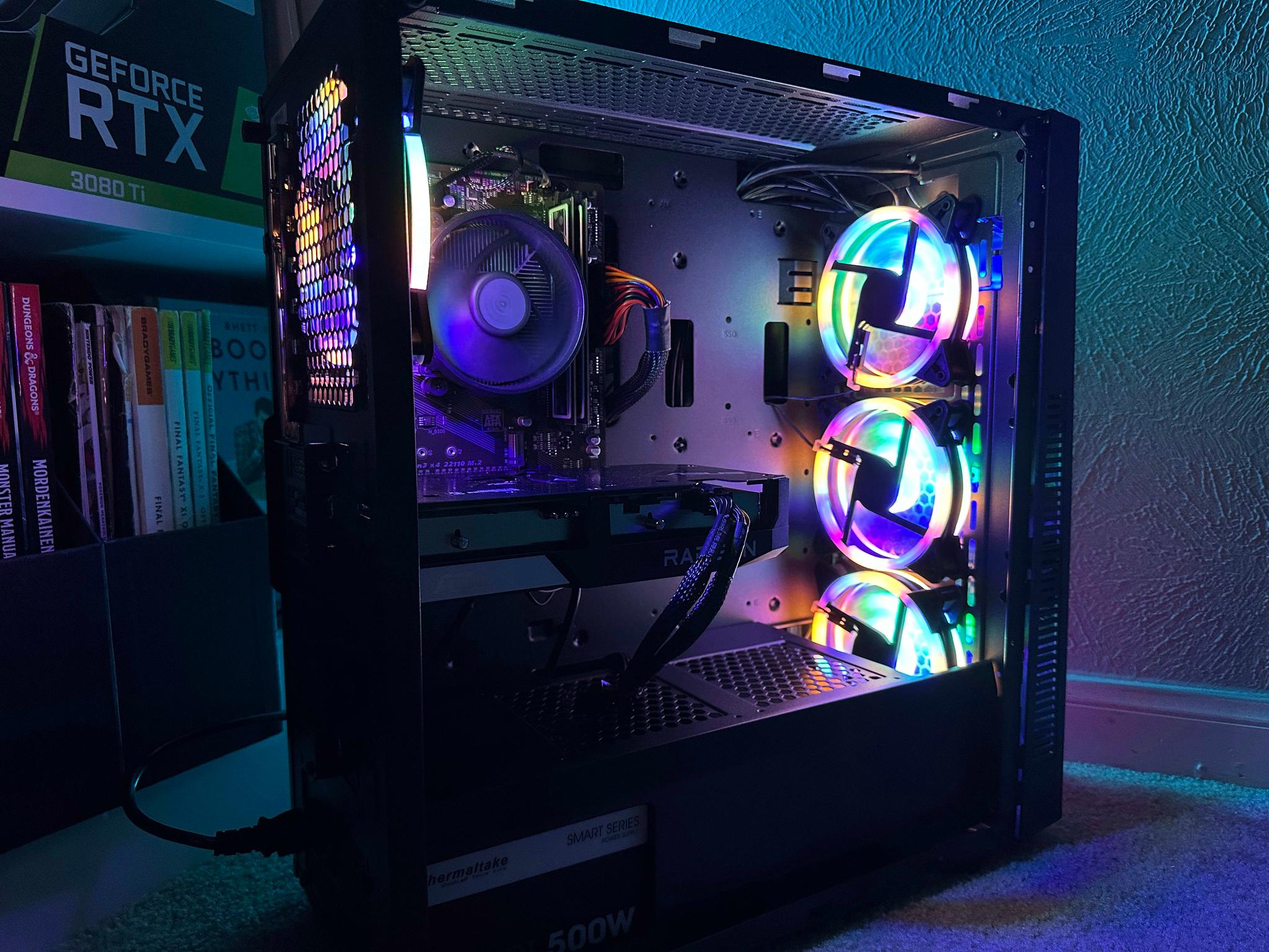 "Solar" Gaming PC - RX 6650XT + Ryzen 5 5500 + 16gb RAM