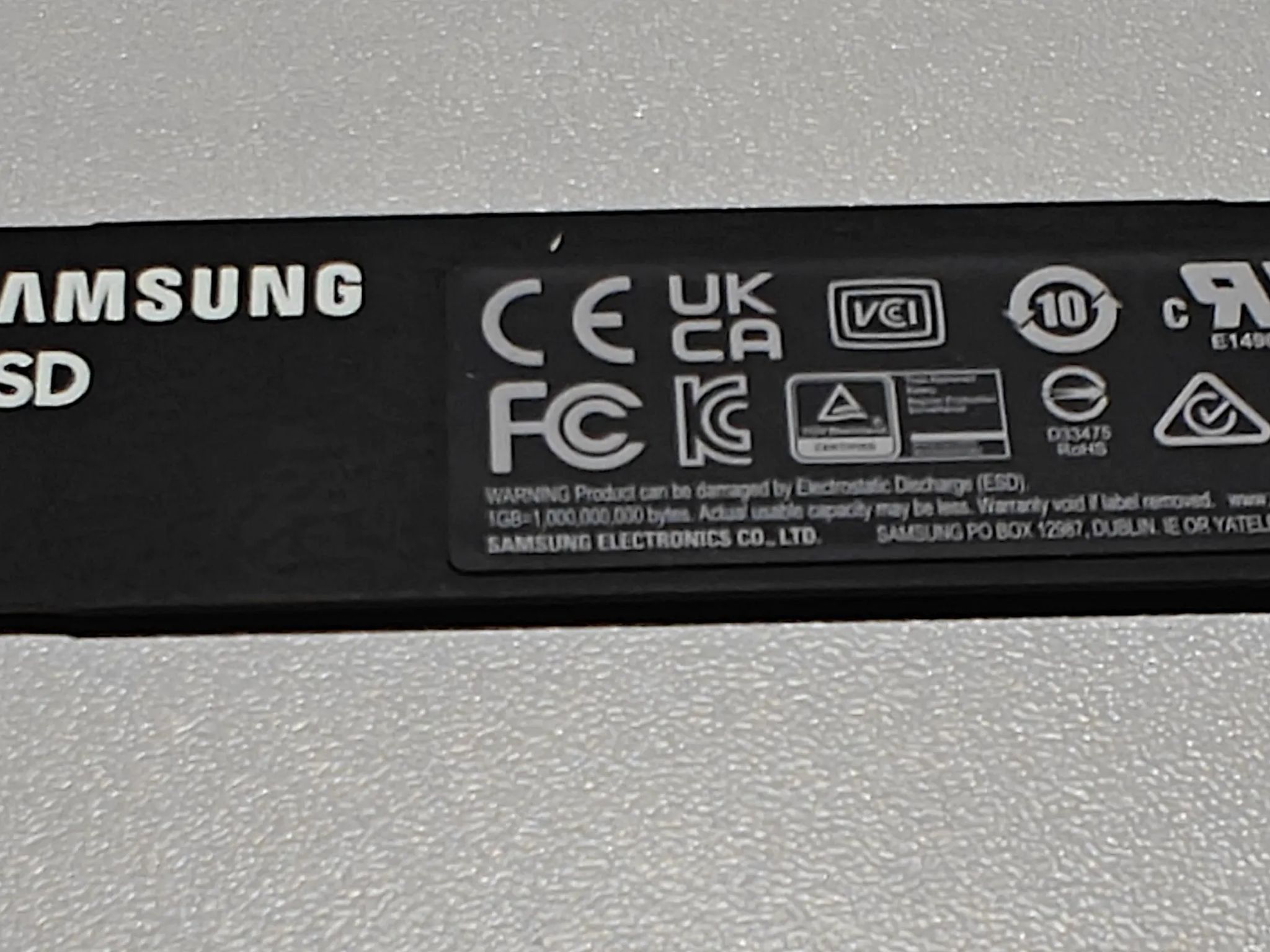 Samsung 980 PRO 2TB PCIE 4.0 x 4 NVMe Gen4 M.2 SSD MZ-V8P2T0 7,000MB/s