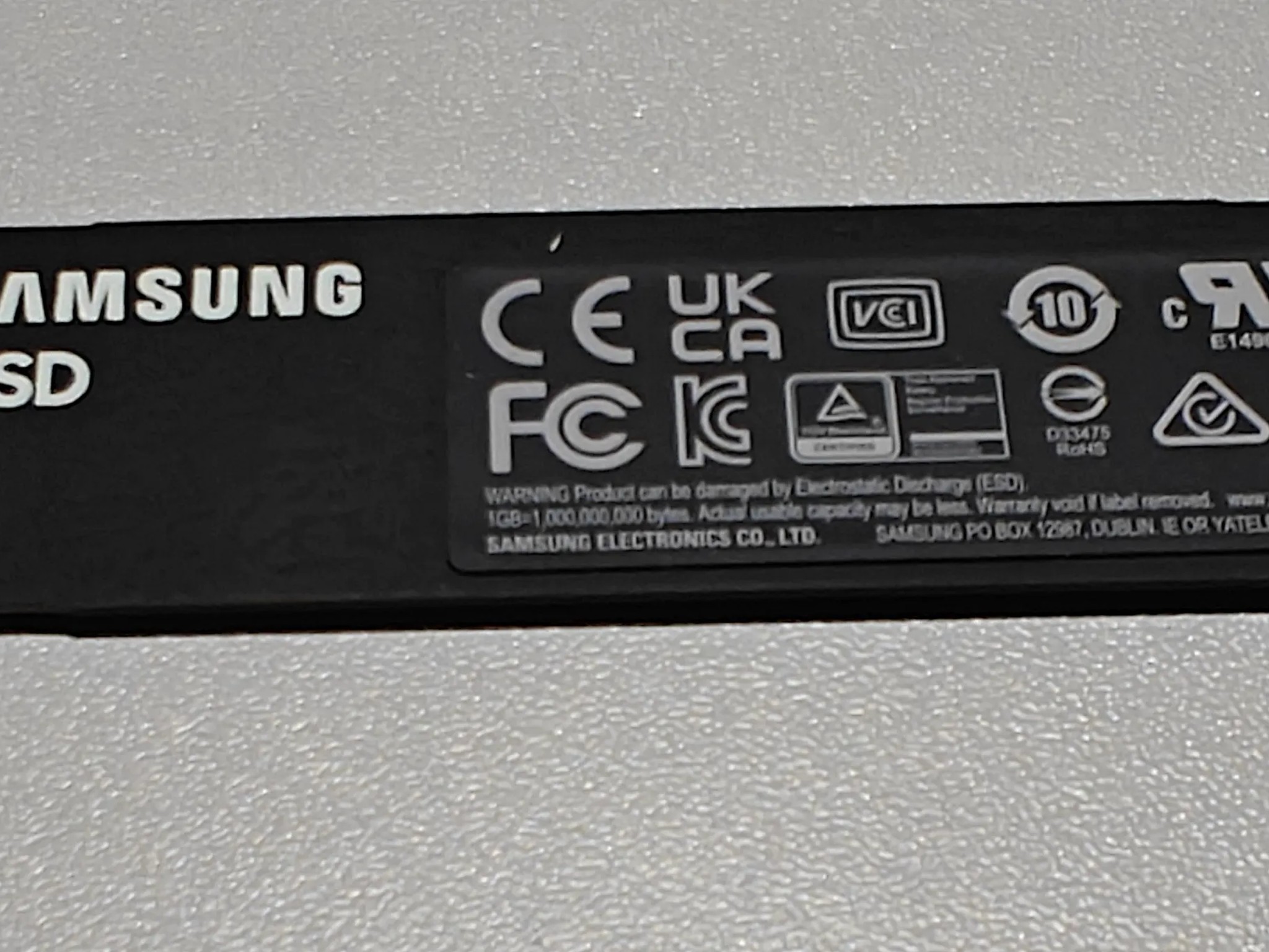 Samsung 980 PRO 2TB PCIE 4.0 x 4 NVMe Gen4 M.2 SSD MZ-V8P2T0 7,000MB/s