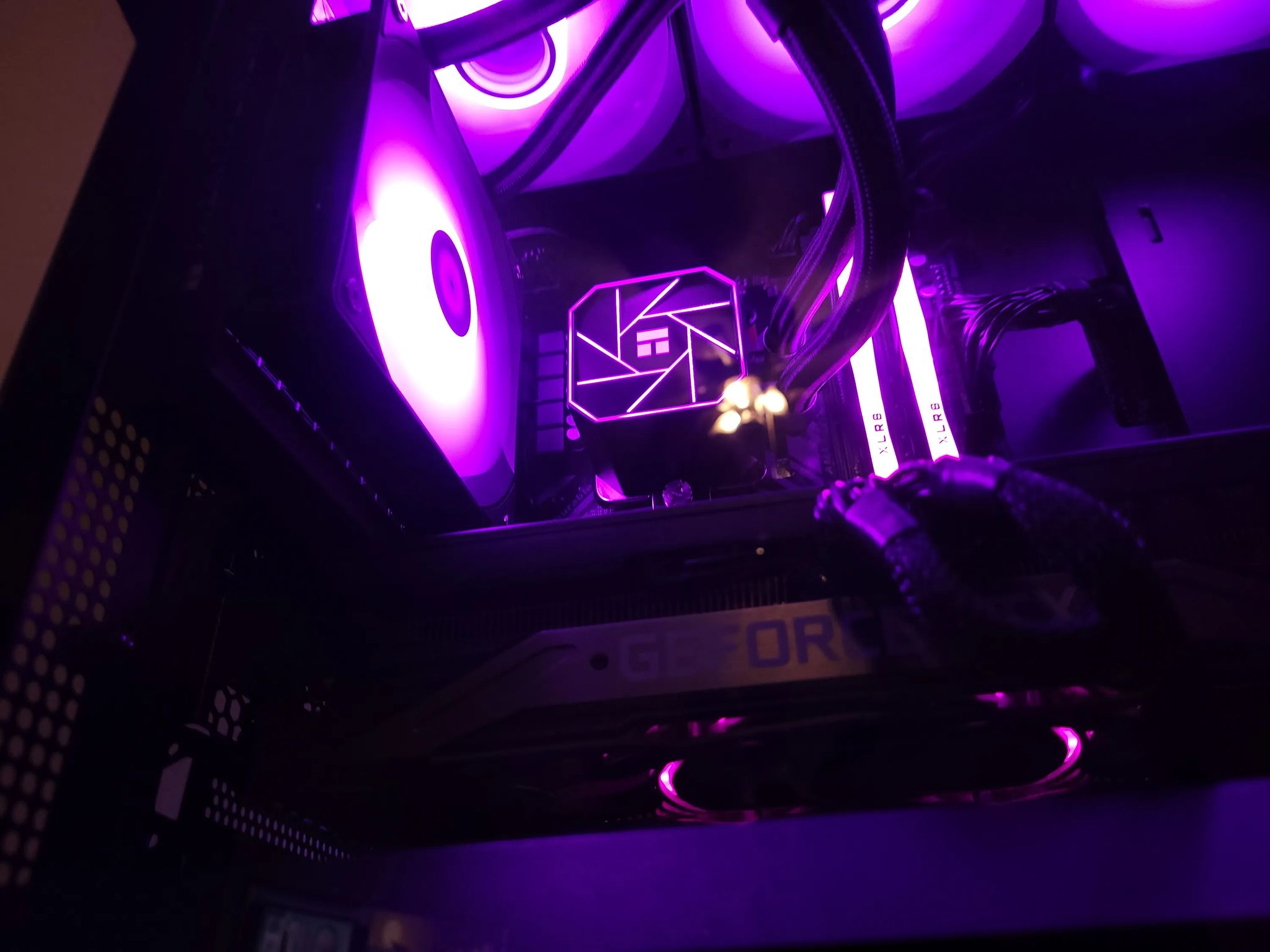 RTX 3070 / Ryzen 7 5700X