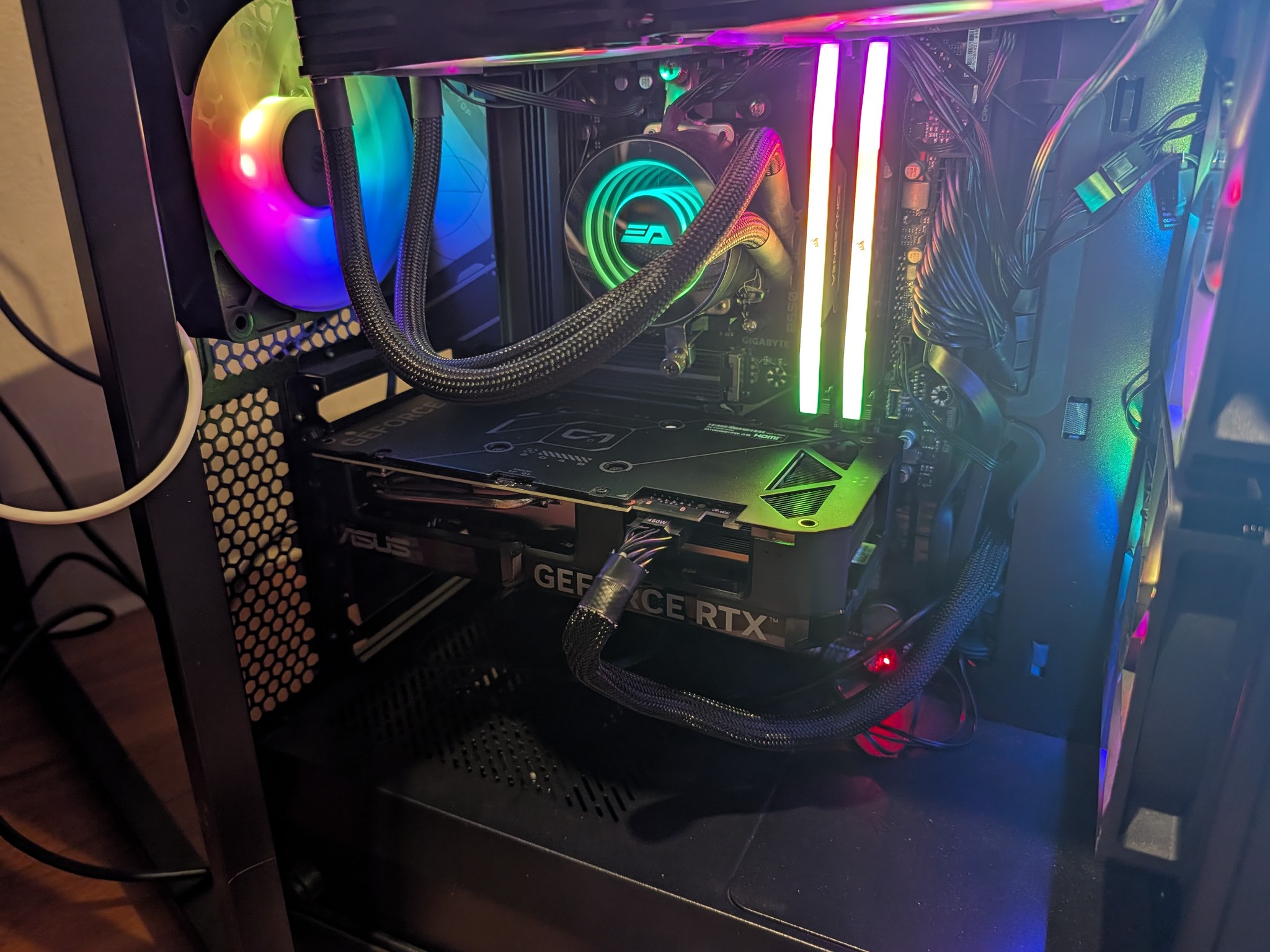 Asus DUAL GeForce RTX 4070 SUPER evo