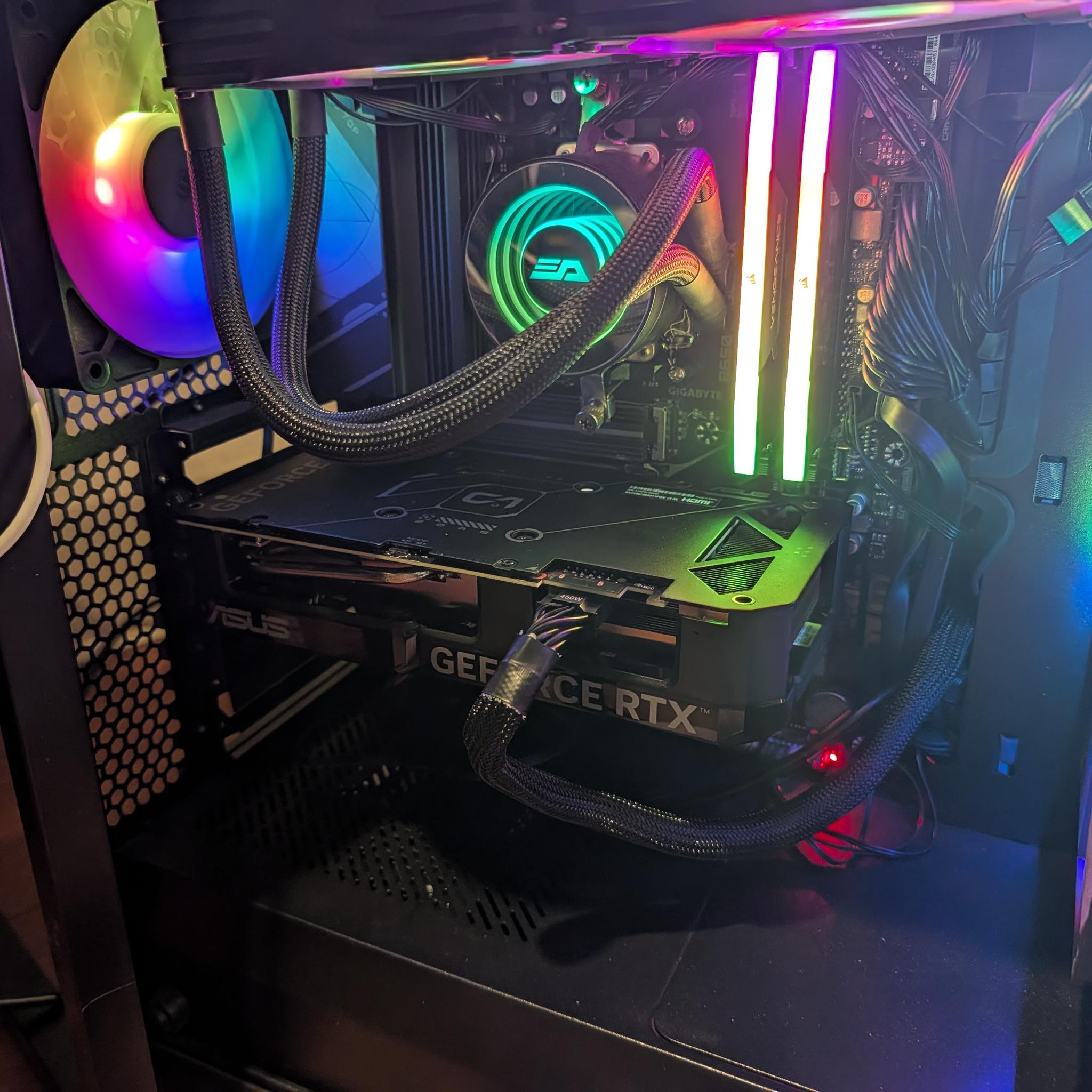Asus DUAL GeForce RTX 4070 SUPER evo