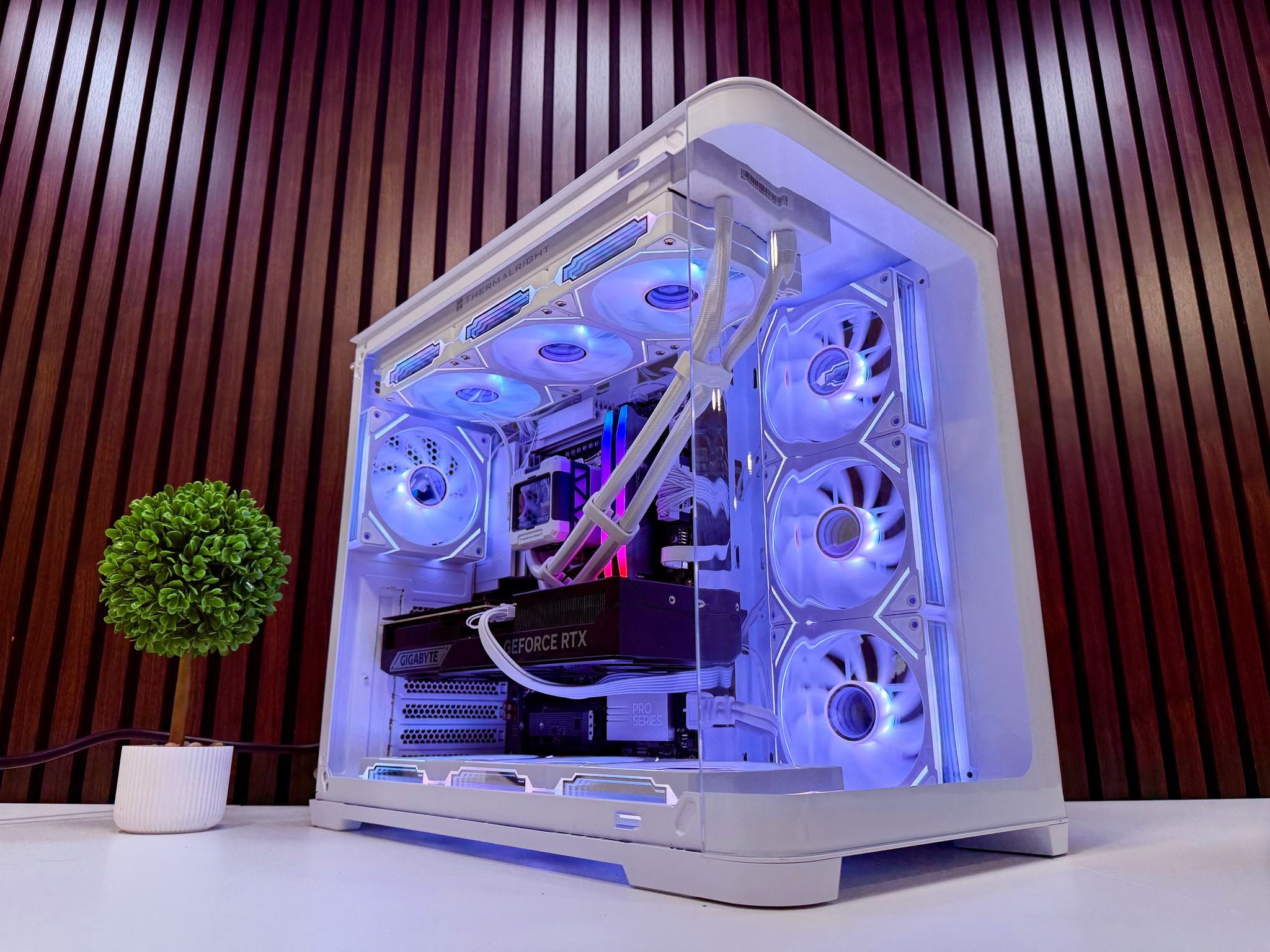 RTX 5070 TI | Ryzen 9850X3D | 32GB DDR5 | 2TB M.2 | 1000 W Gold PSU | ARGB Fans | Windows 11