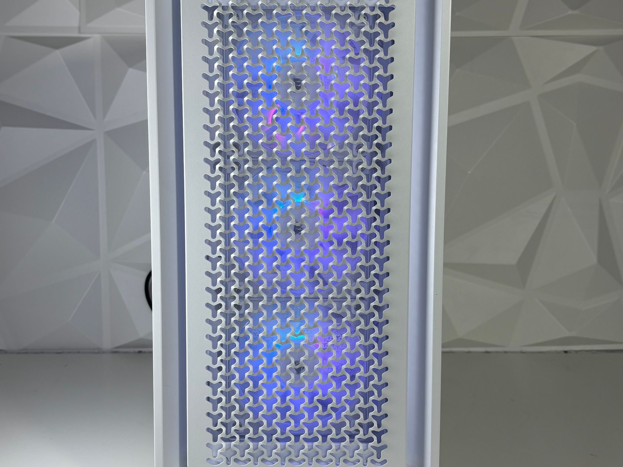 //ICEBERG V2// - RTX 5070, i5 14400F, 16GB DDR5, 1TB SSD Whiteout Gaming PC by EXT PCs