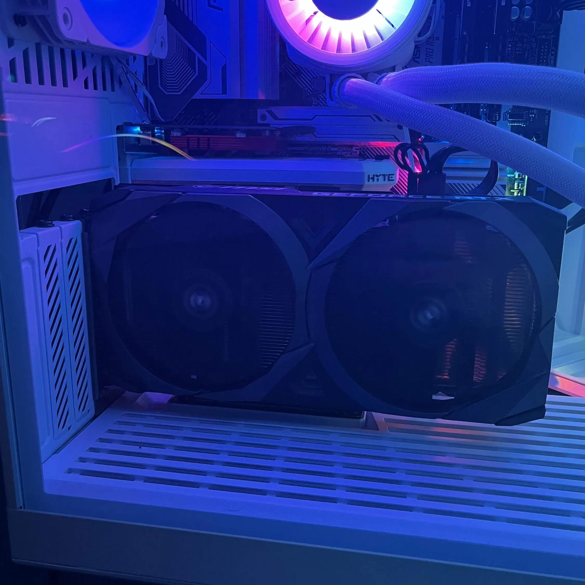 RTX 3060 Ti VENTUS 2X 8G OCV1 LHR Like new !!
