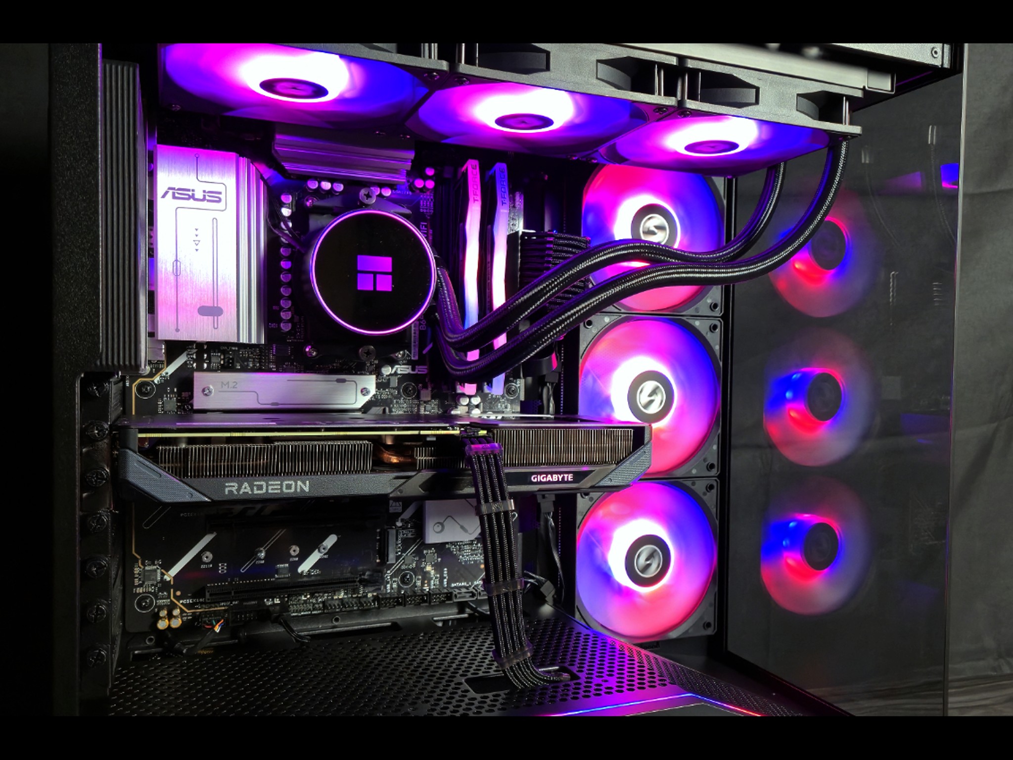 1440p Gaming PC - RX 9060 XT 16GB - Ryzen 7600X - 32GB DDR5 6000MHz CL30 - Gen4 NVMe - Custom