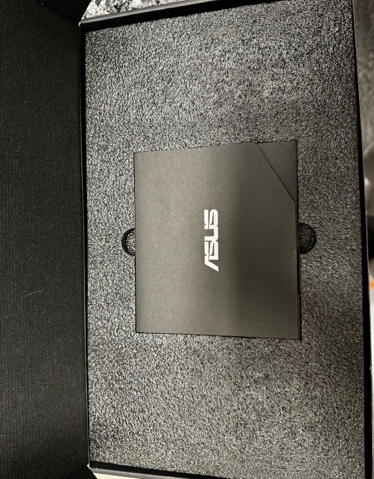 ASUS SFF-Ready Prime GeForce RTX™ 4070 Ti Super