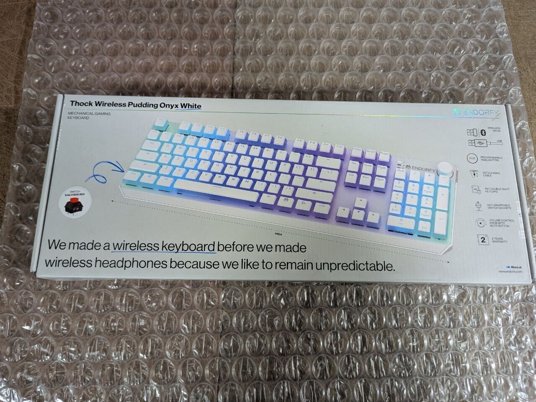 Endorfy Thock Wireless Keyboard | Kailh Box Red Switch | US Layout - Onyx White