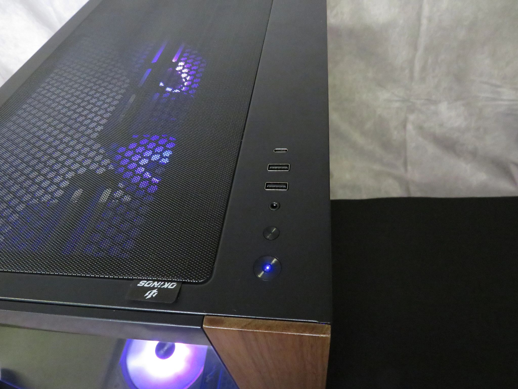 Latest Gen everything! Ryzen 5 9600X + RX 9060 XT (16 GB) + 32 GB DDR5 + 1 TB NVME