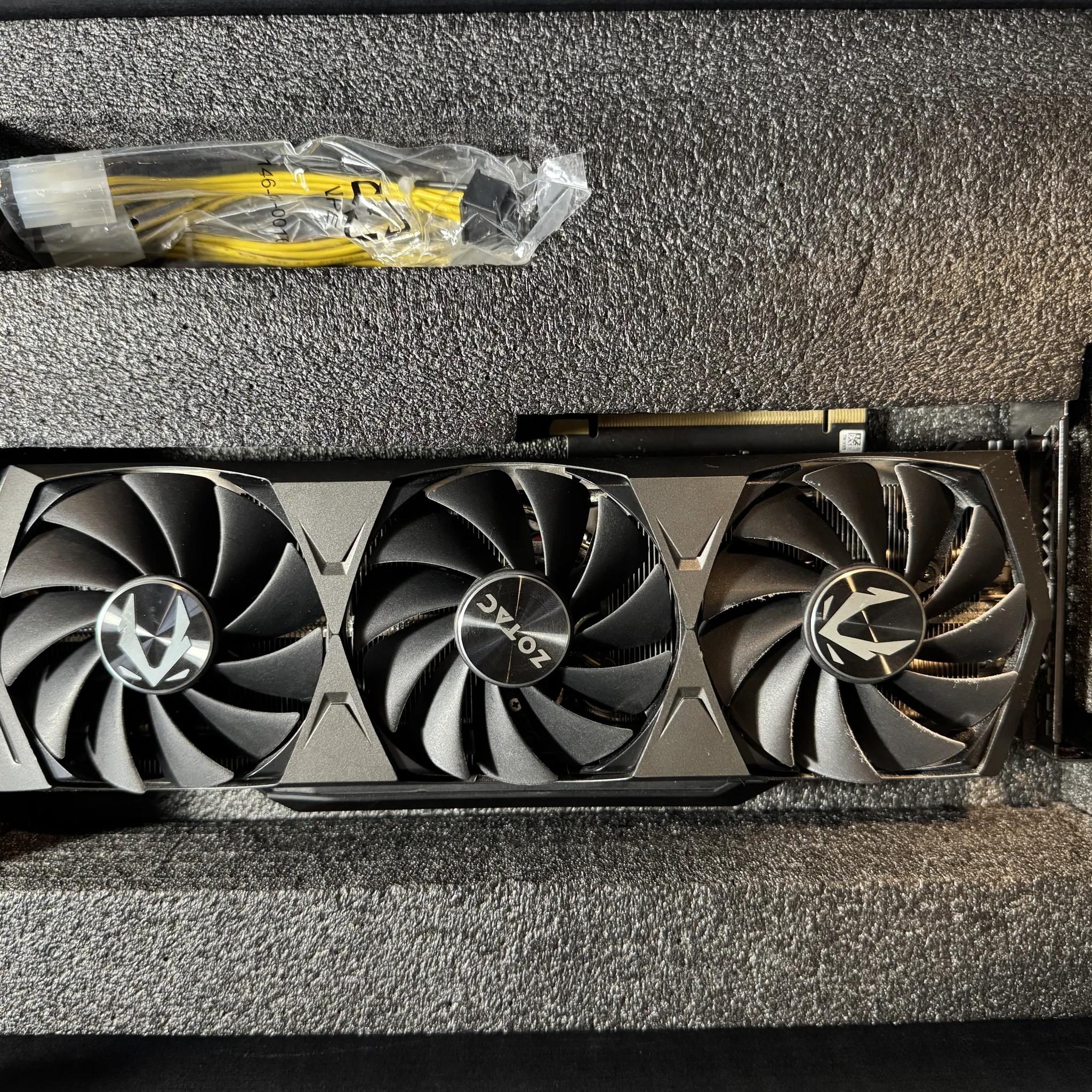 ZOTAC Trinity OC GeForce RTX 3090 24GB RAM