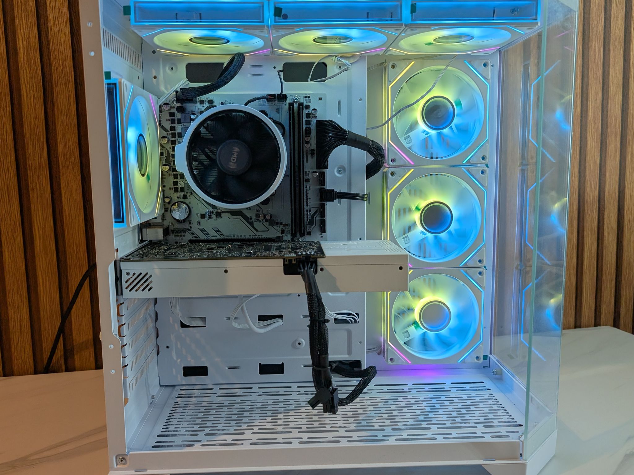 RTX 2070  | Ryzen 5 5500 | 16 GB ddr4 ram | 500GB SSD