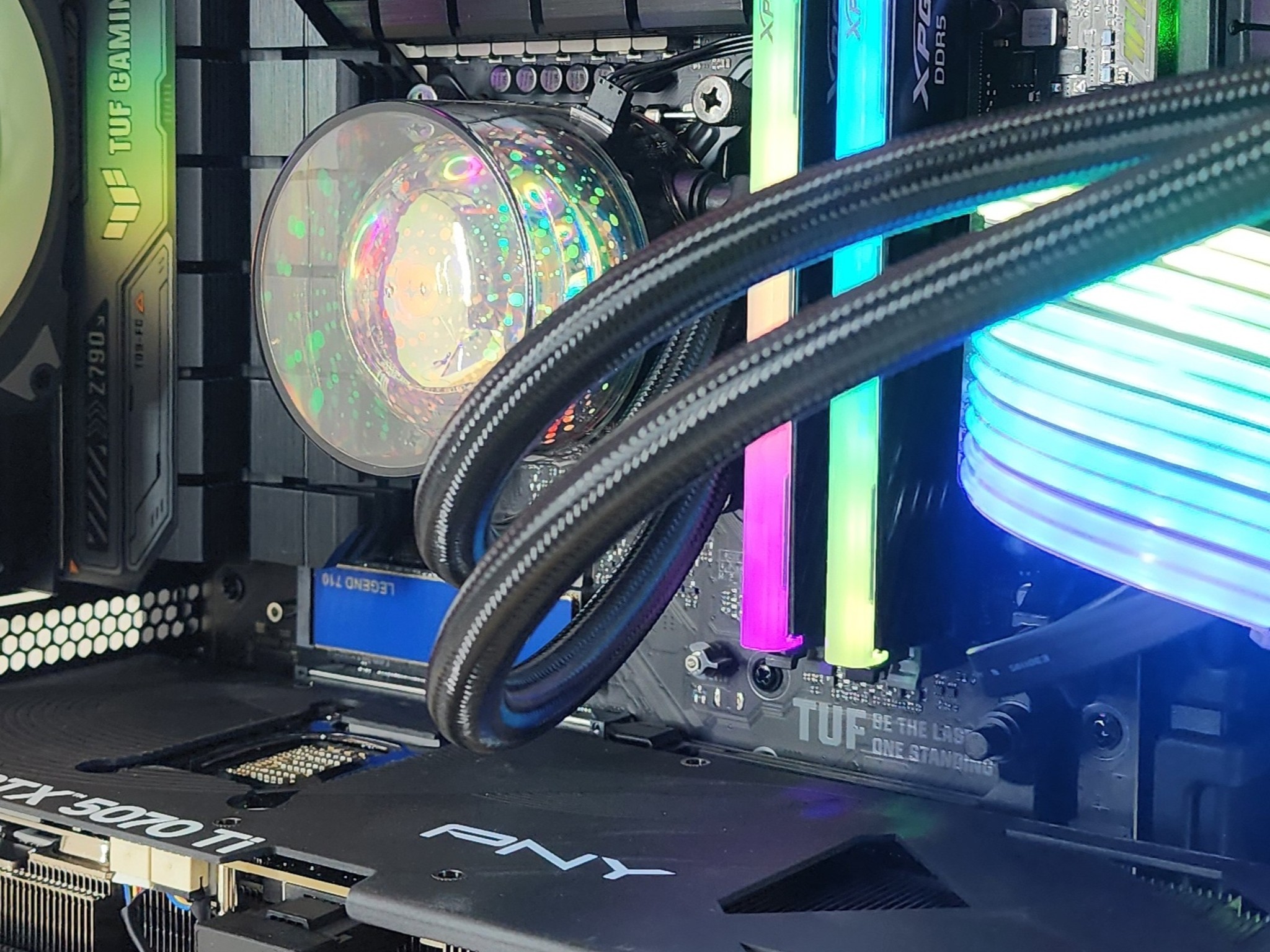 Gaming PC i7-14700KF 32GB RAM 2TB SSD RTX 5070 Ti 16GB Windows 11 Computer