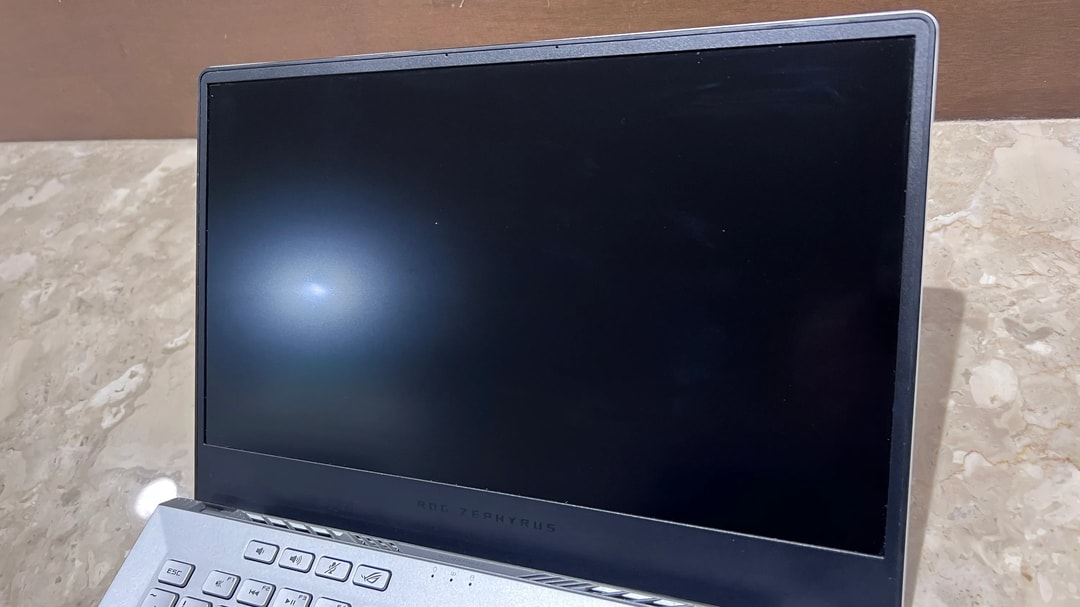 ASUS ROG Zephyrus G14 RTX 2060 Ryzen 9-4900HS 24GB 1TB SSD FullHD