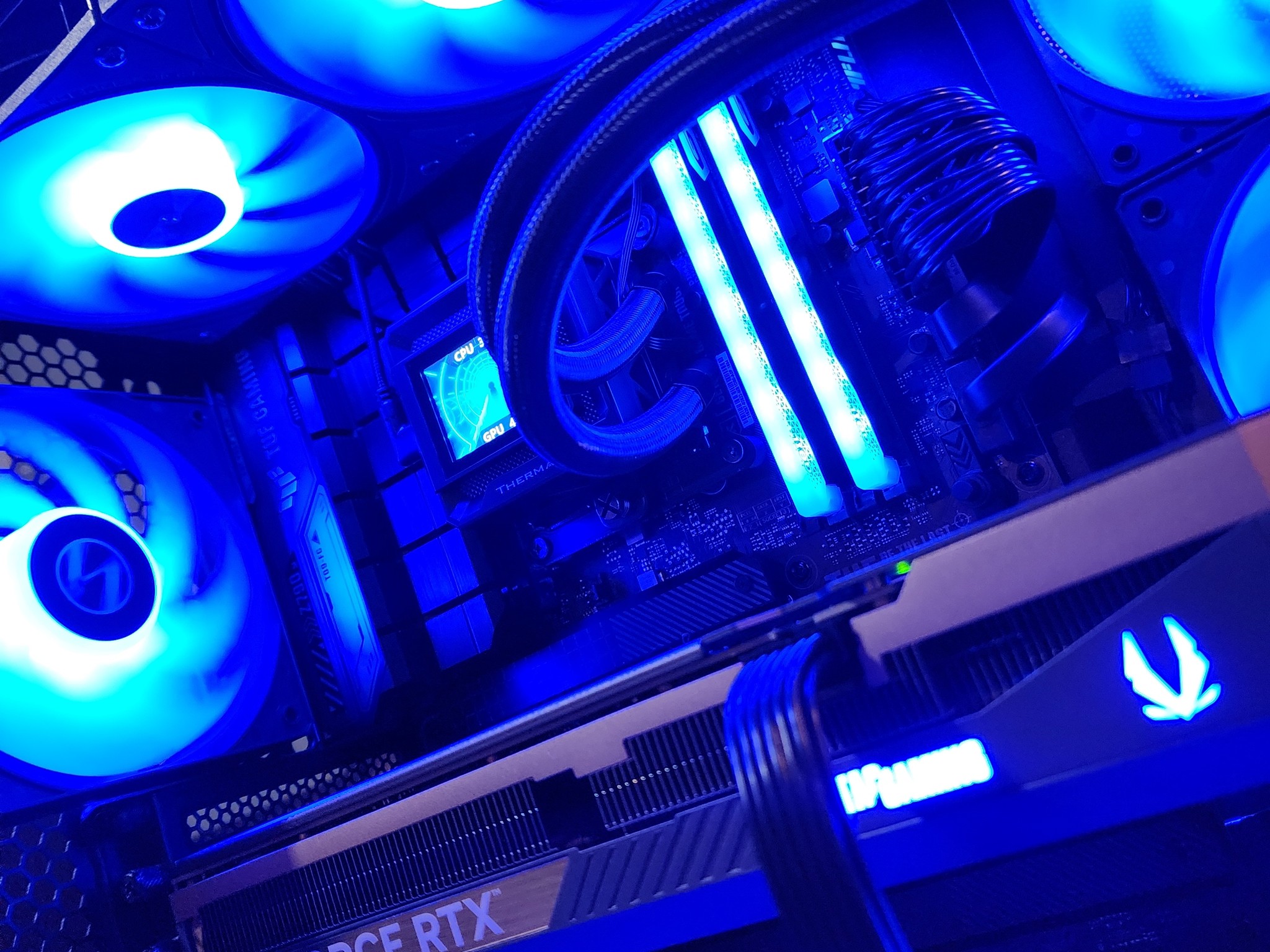 RTX 5080 / i9-14900KF / 32GB DDR5 RAM / 2TB NVMe