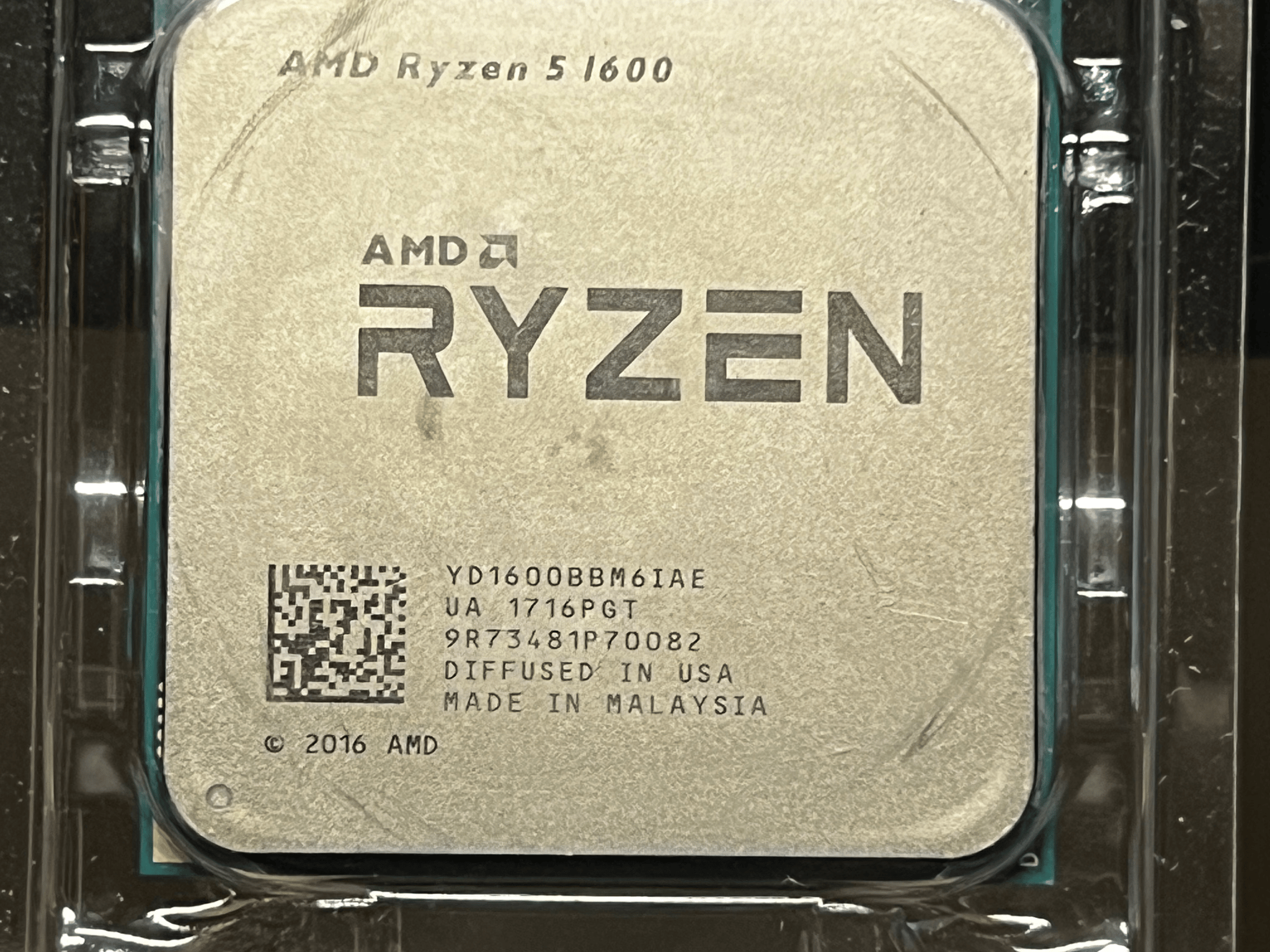 AMD Ryzen 5 1600 3.2 GHz 6-Core / 12 Thread Processor