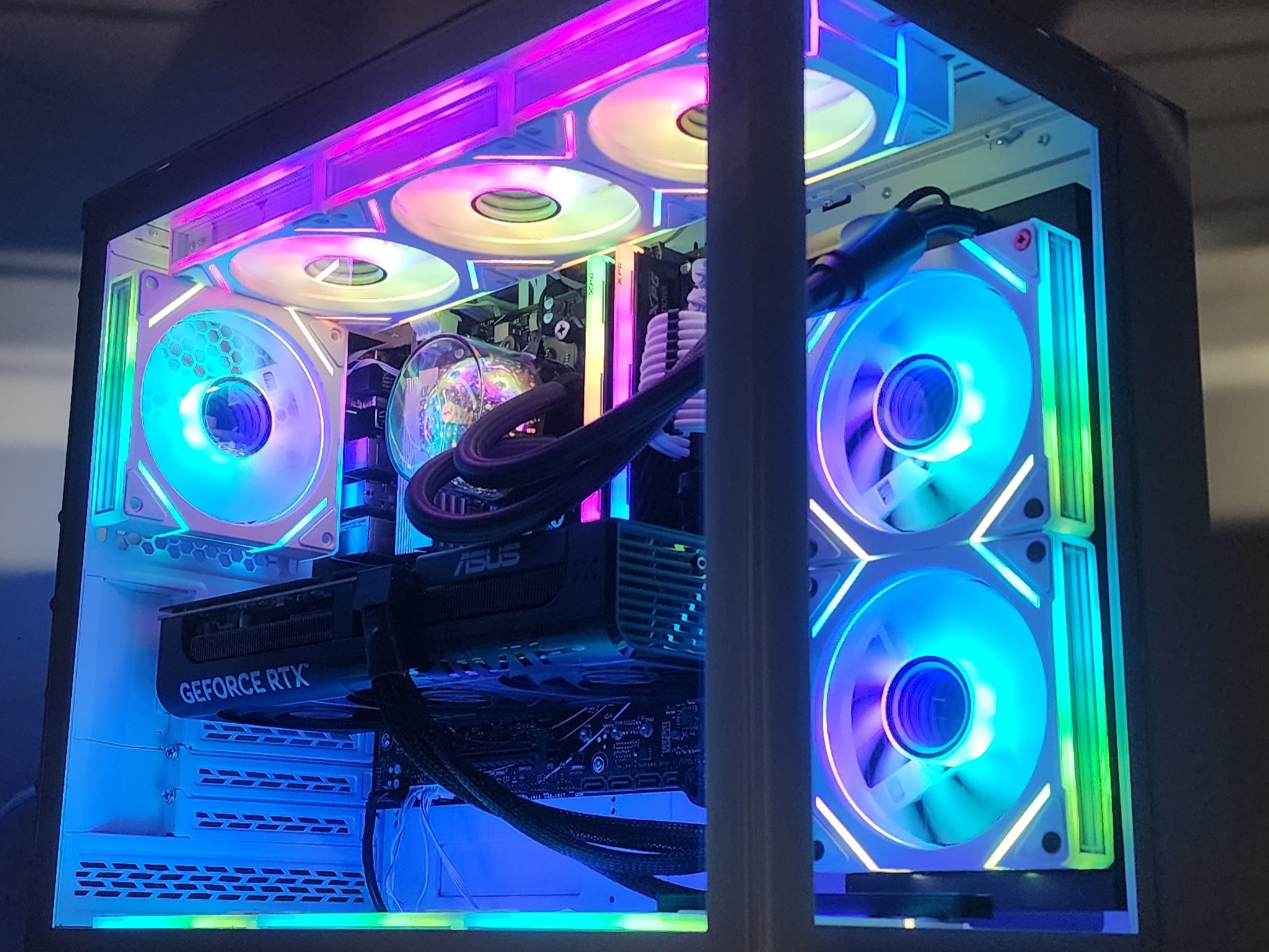 Gaming PC Ryzen 7 9700X 32GB RAM 1TB SSD RTX 5070 12GB Windows 11 Computer