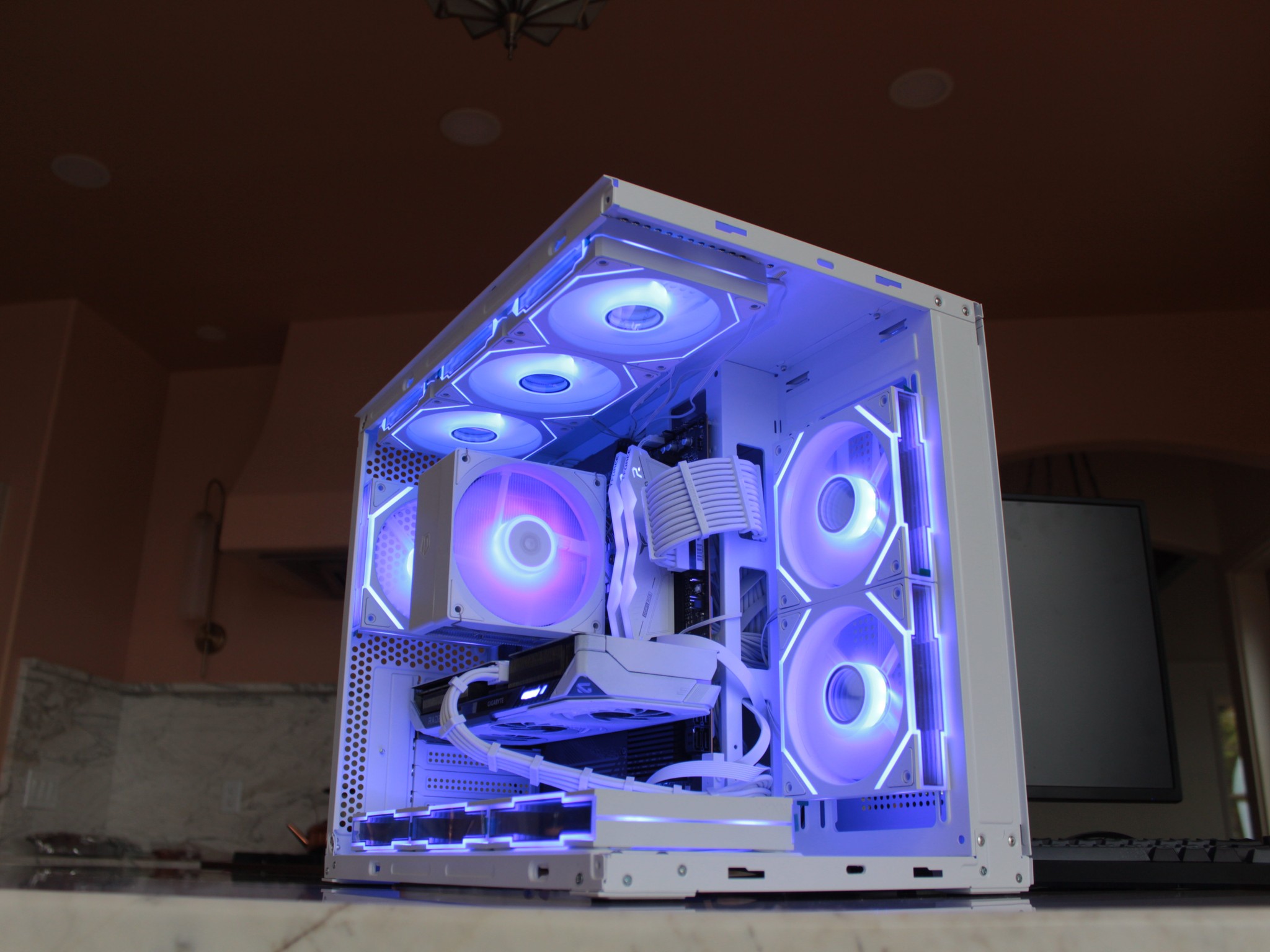 1440p Destroyer 9060xt 16gb/7700x/32gb Ram/2tb SSd
