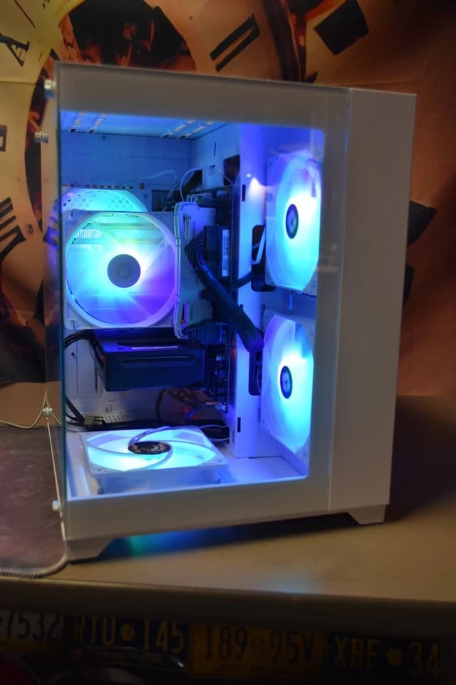 Intel I 5 9400 9th Gen 6 Cores 6 threads 16 GB RAM RTX 5050 8GB Intel 760 GB NVME+ 1 TBHHD + extras