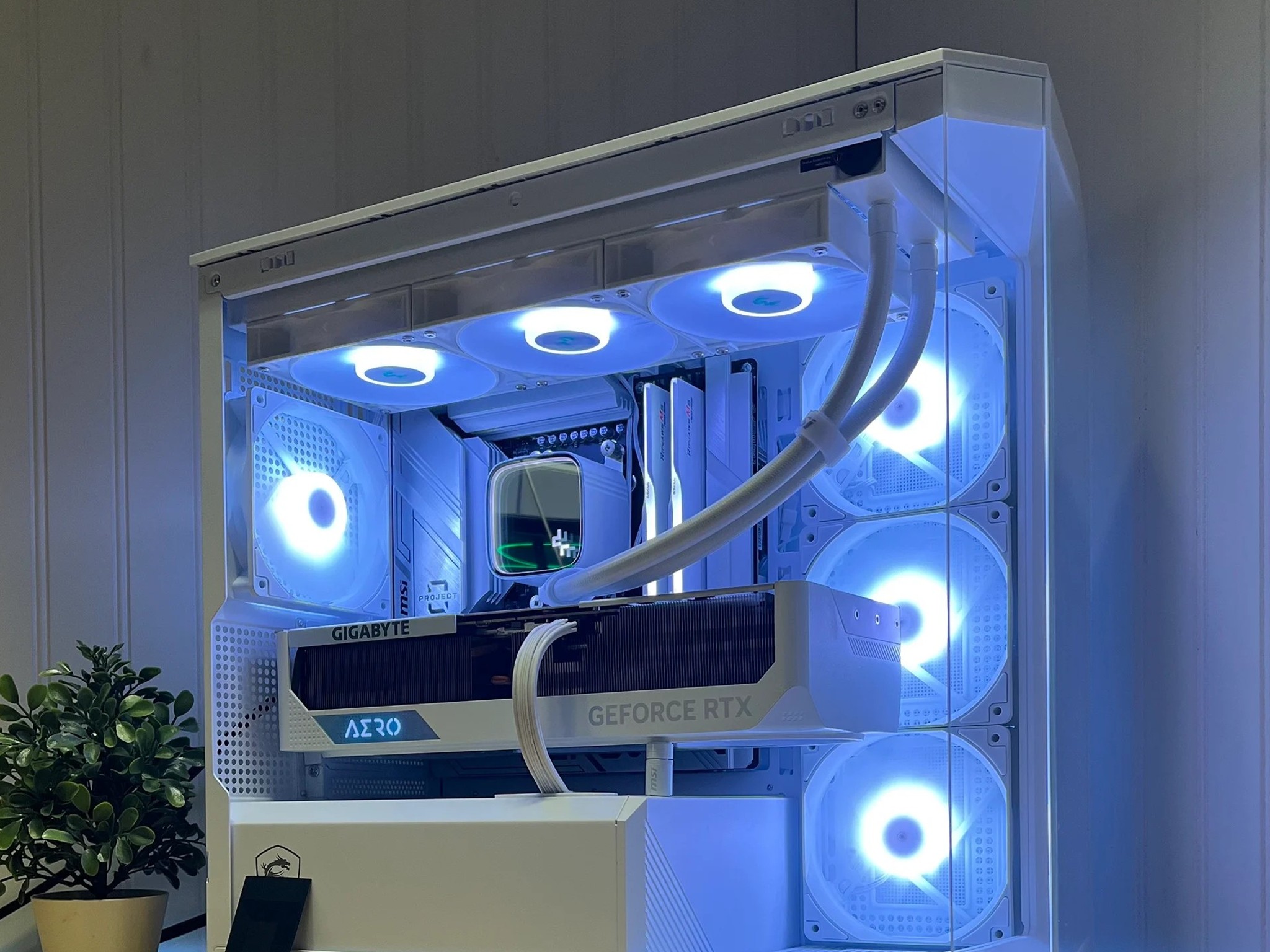 Clean and fast 4090/7600x3d/32g ddr5/2tb nvme/1000 watt psu