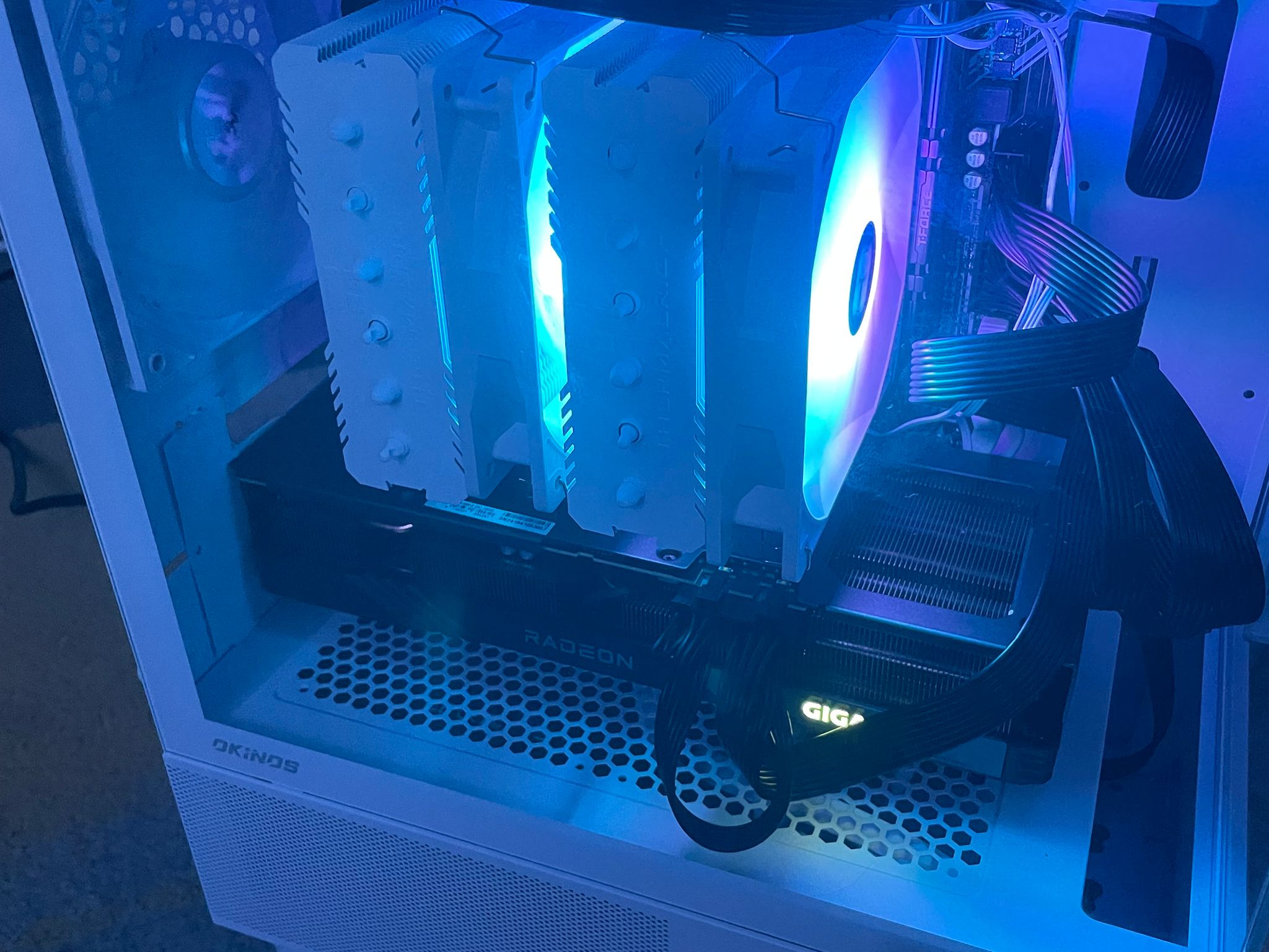 Mid Range Gaming Pc Radeon RX 7600 XT Ryzen 5 5600