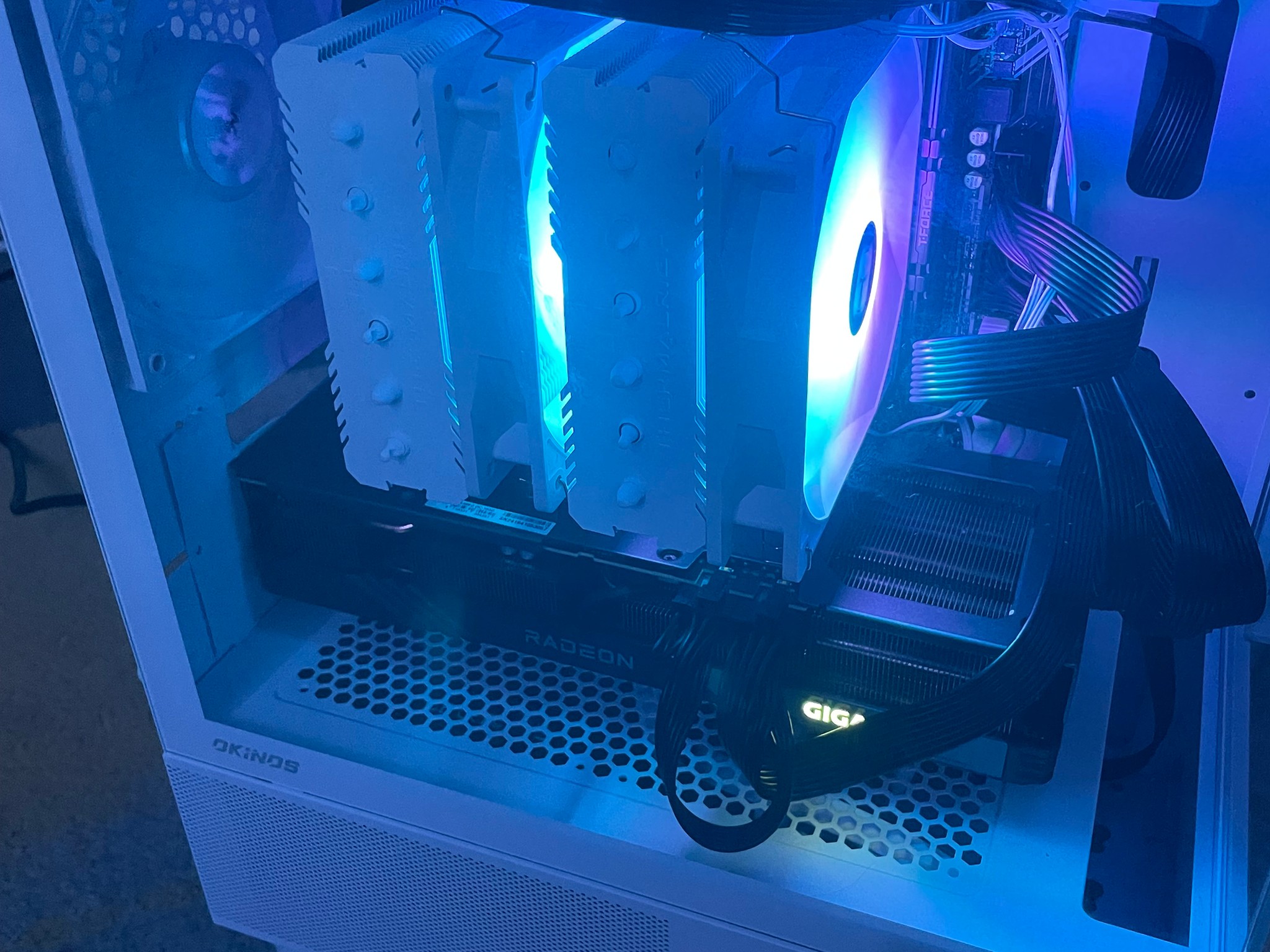 Mid Range Gaming Pc Radeon RX 7600 XT Ryzen 5 5600