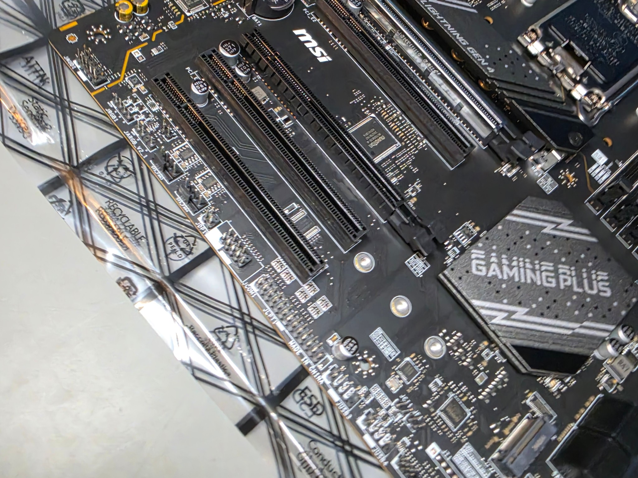 MSI B760 GAMING PLUS WIFI
